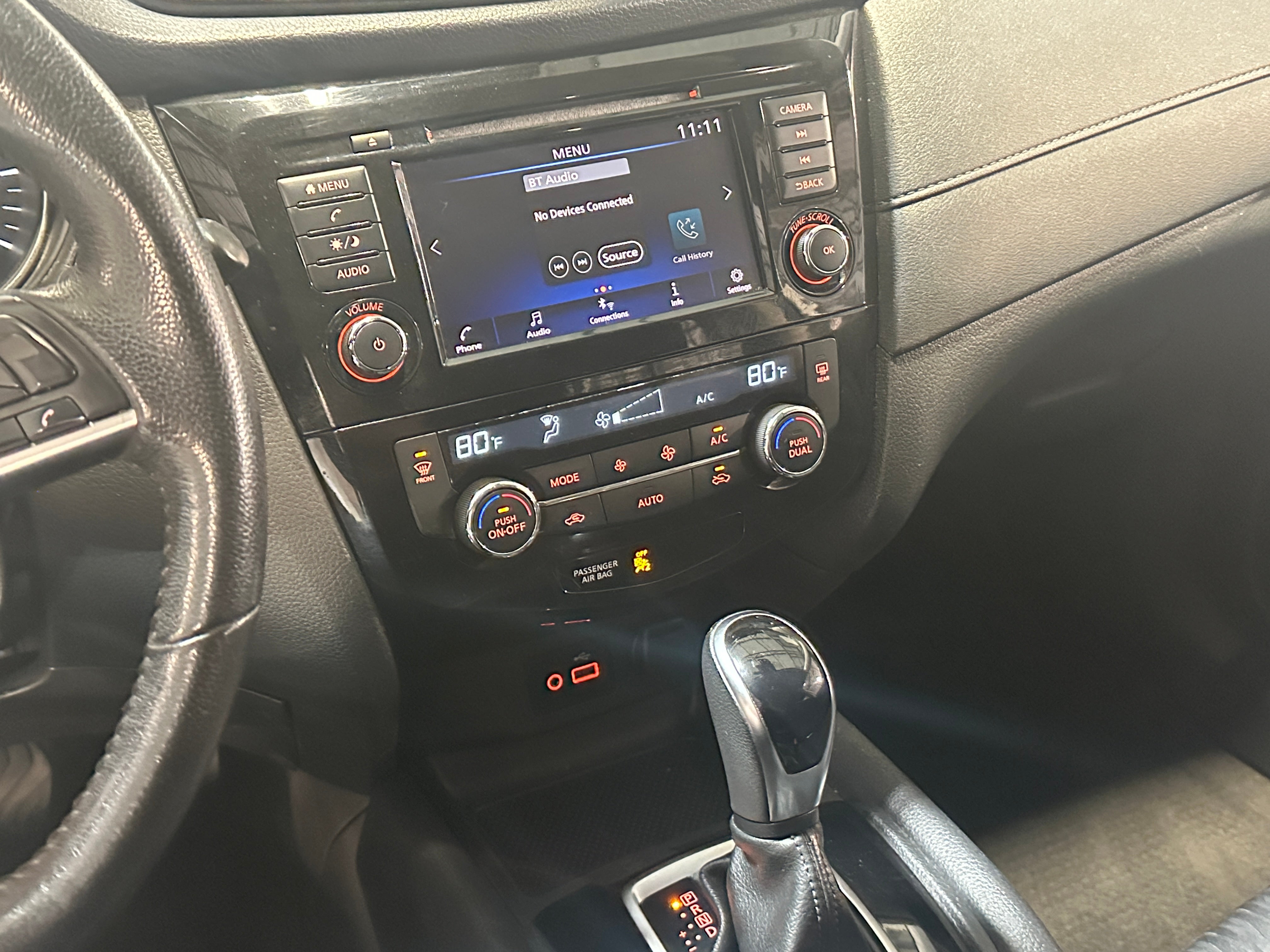 2020 Nissan Rogue SV 4