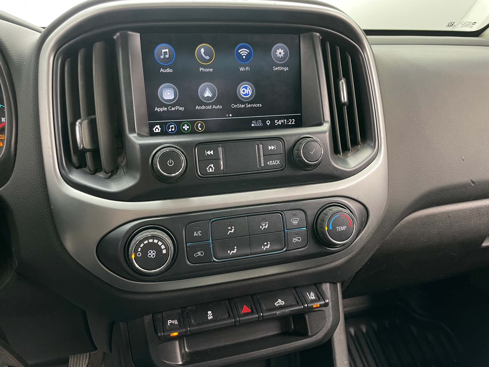 Thumbnail: 2022 Chevrolet Colorado - 3