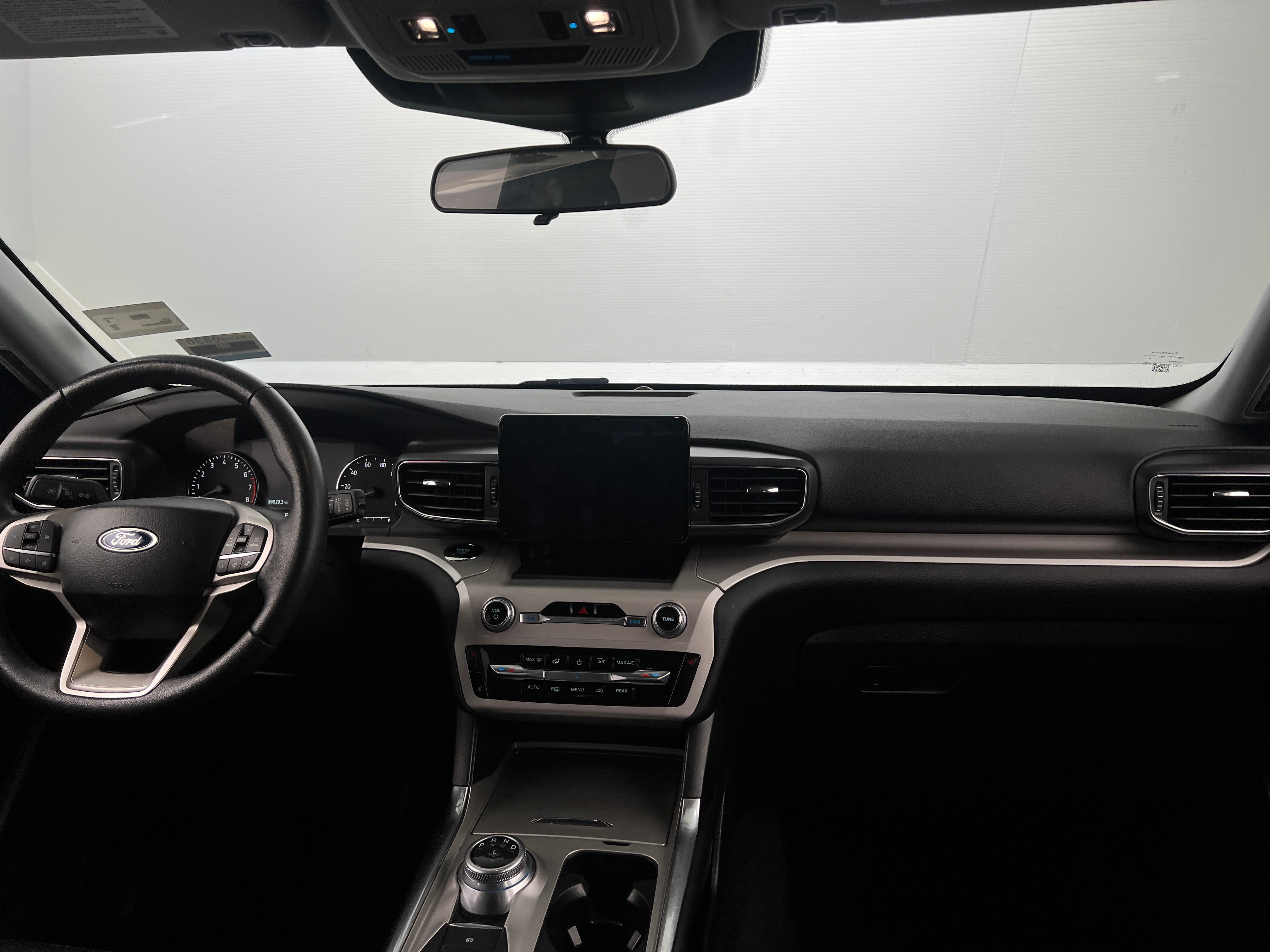 2024 Ford Explorer XLT 3