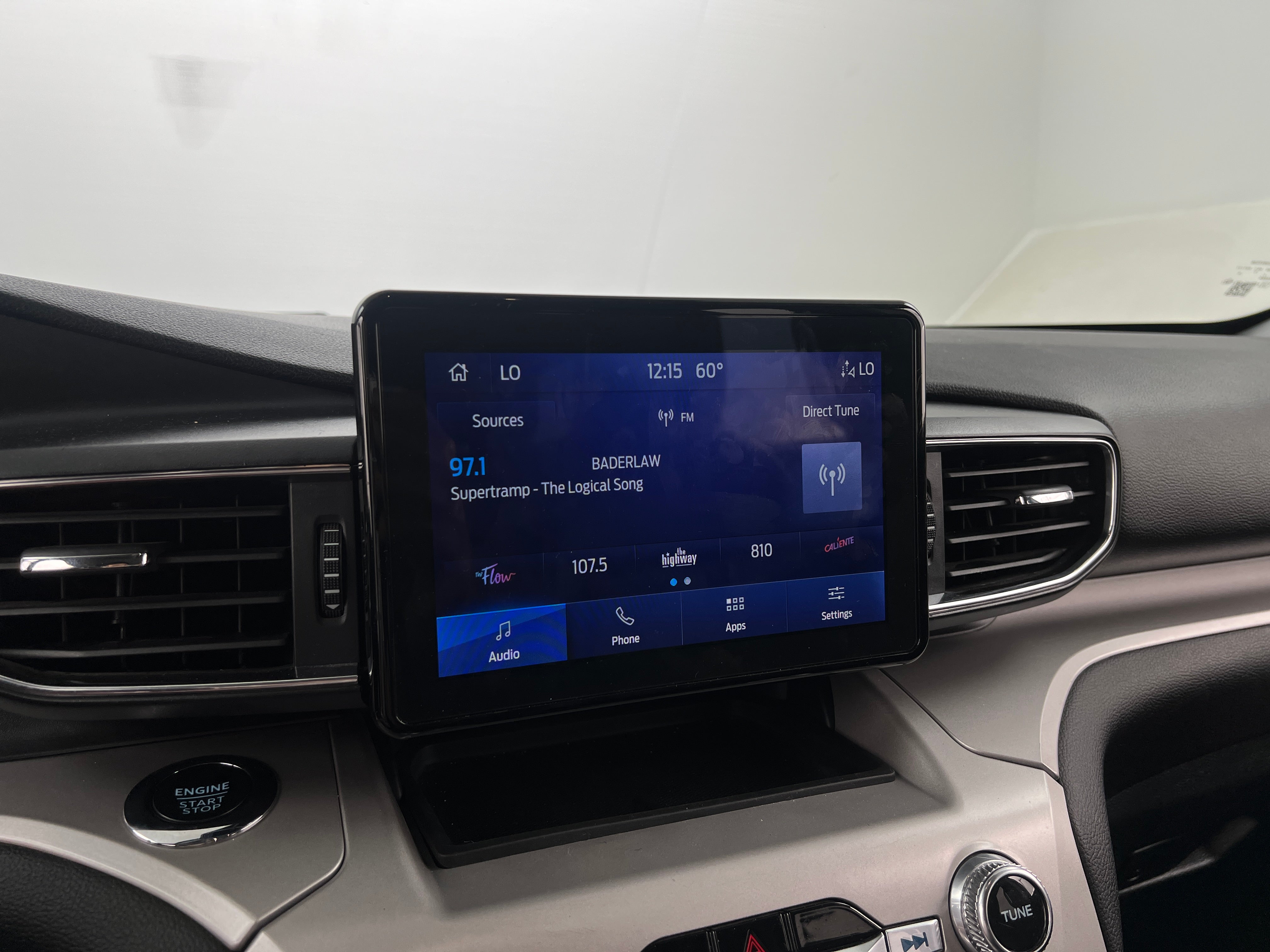 2024 Ford Explorer XLT 4