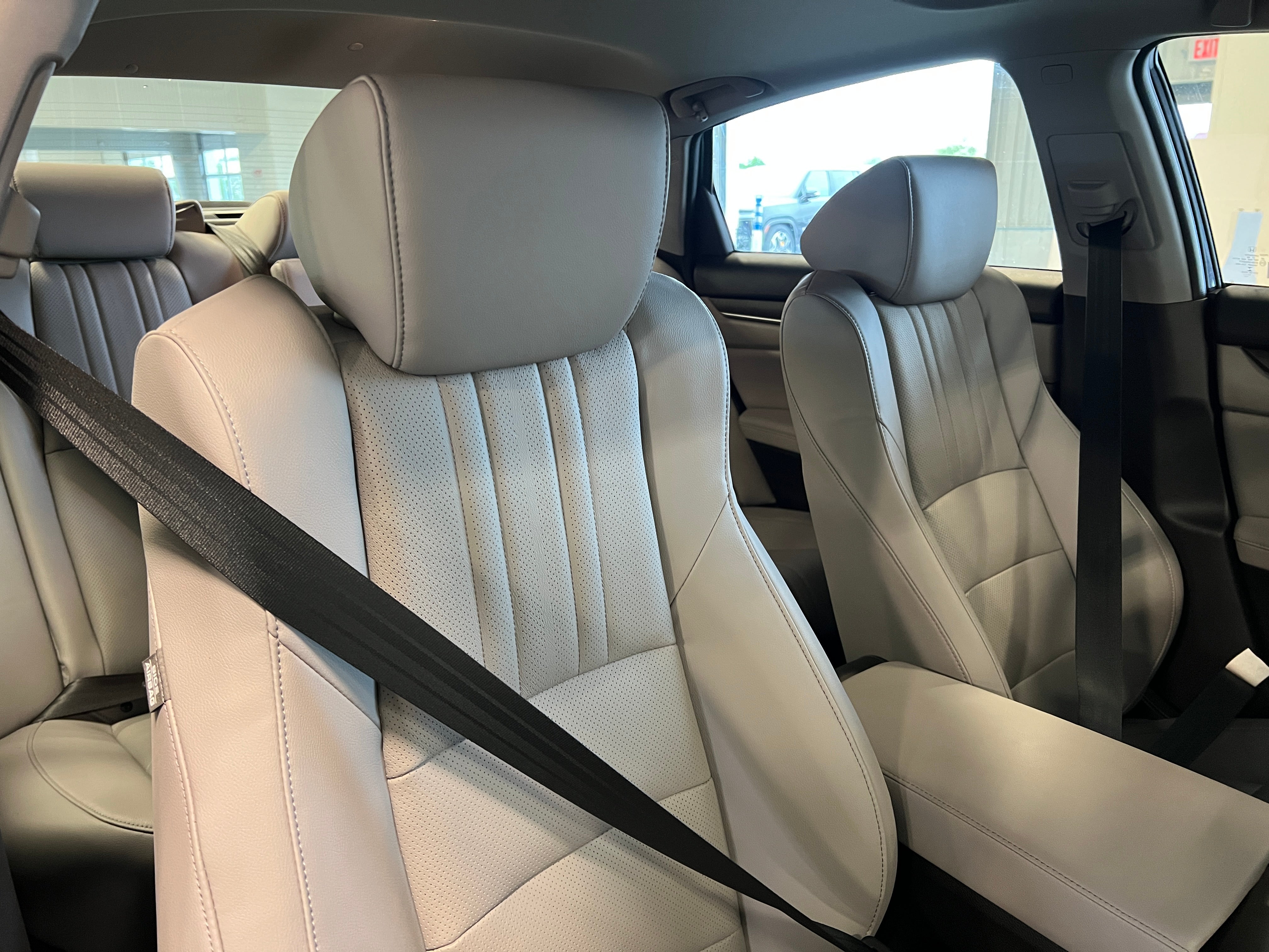 2018 Honda Accord Touring 2