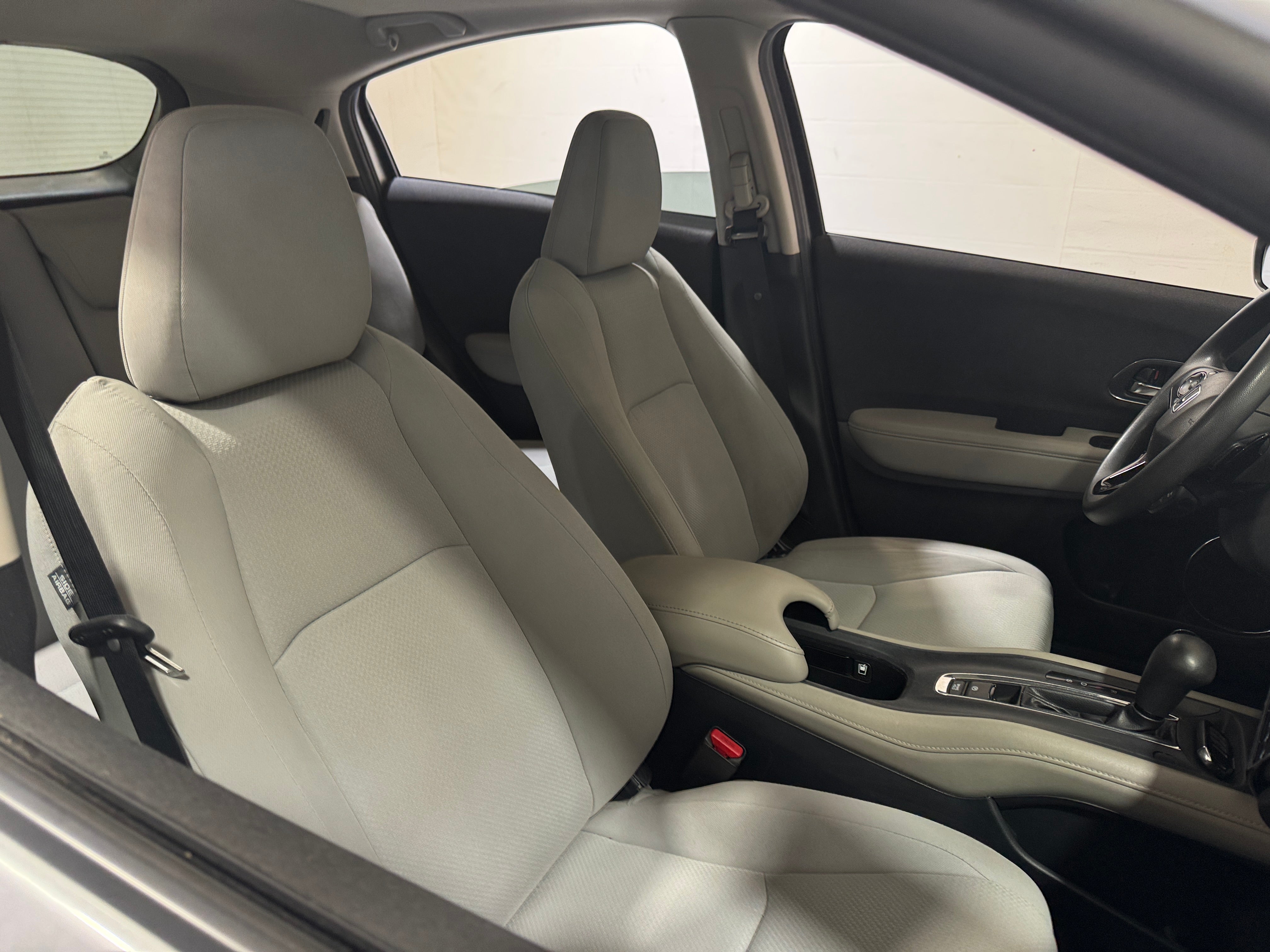 2021 Honda HR-V EX 2