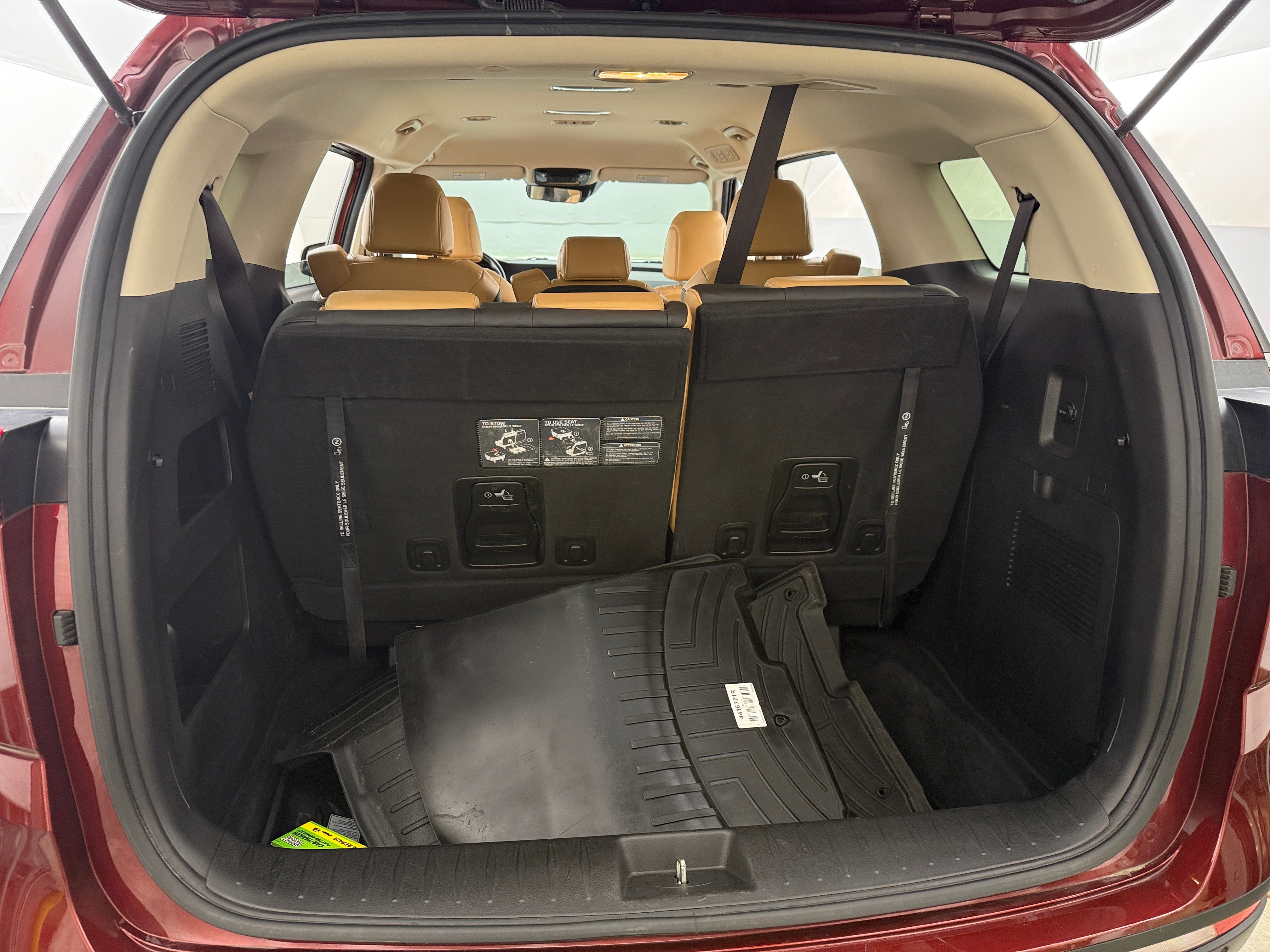 2022 Kia Carnival LX 7