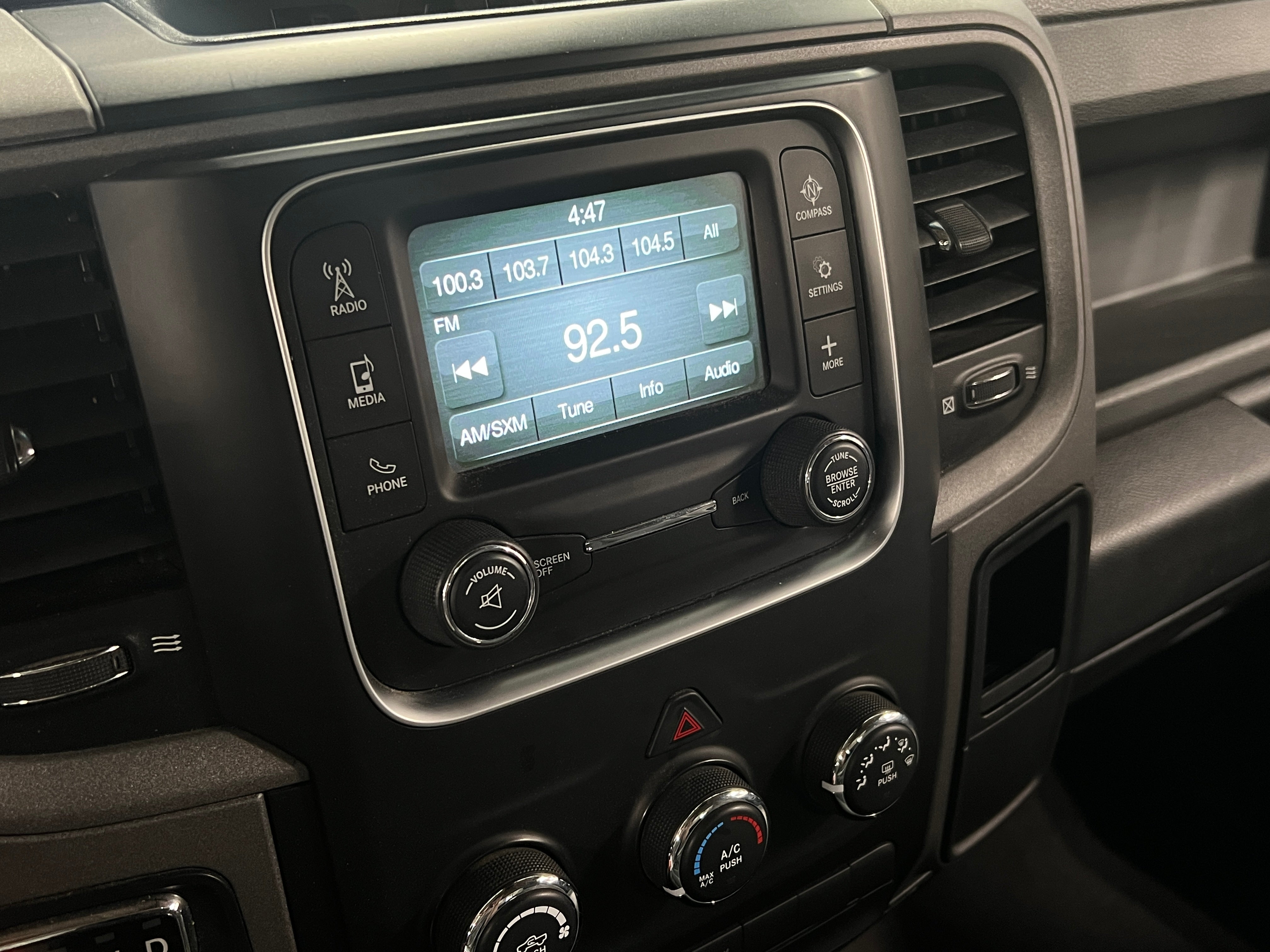 2017 RAM 1500 Tradesman 4