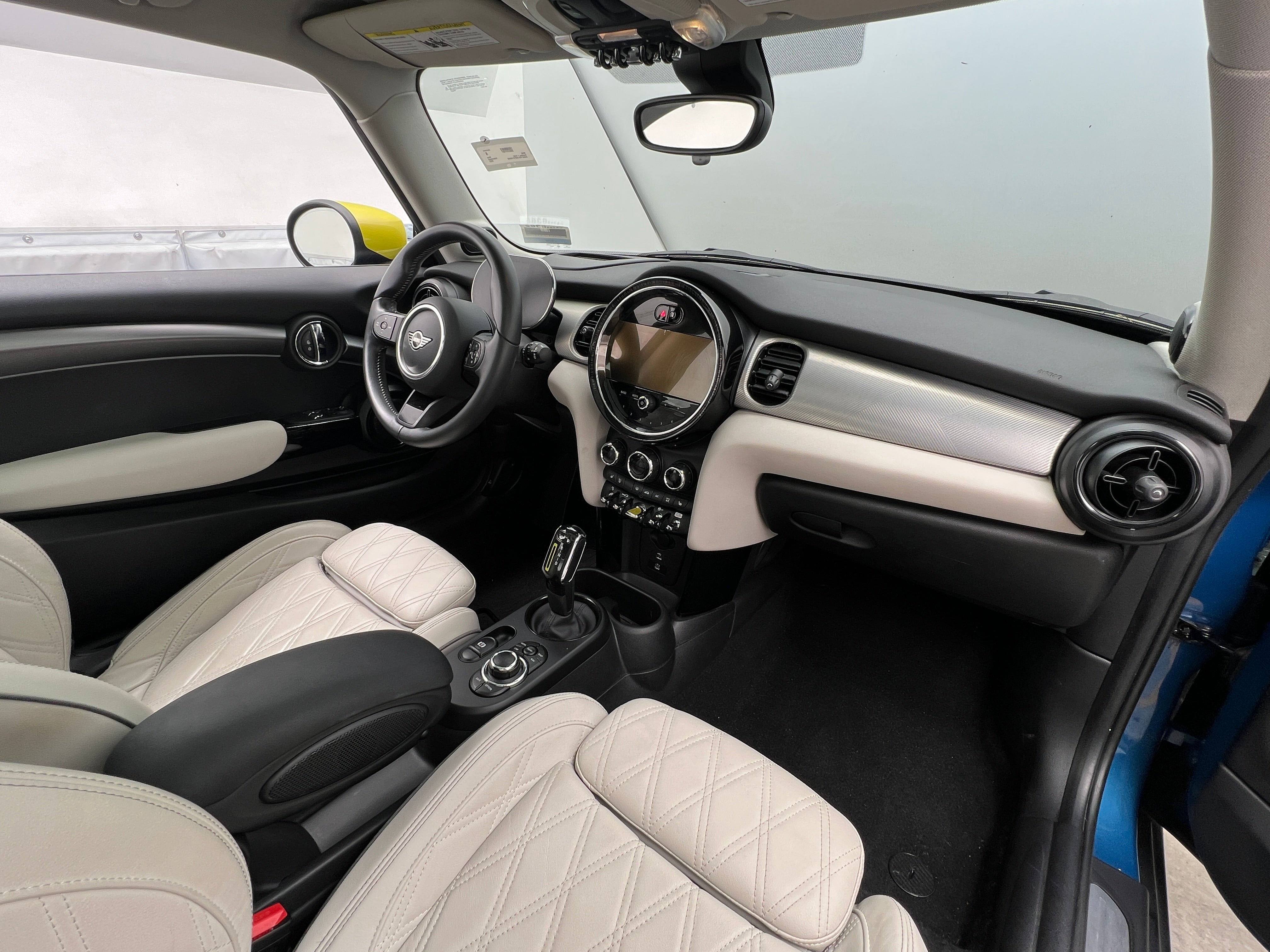 2023 MINI Cooper Hardtop SE 2