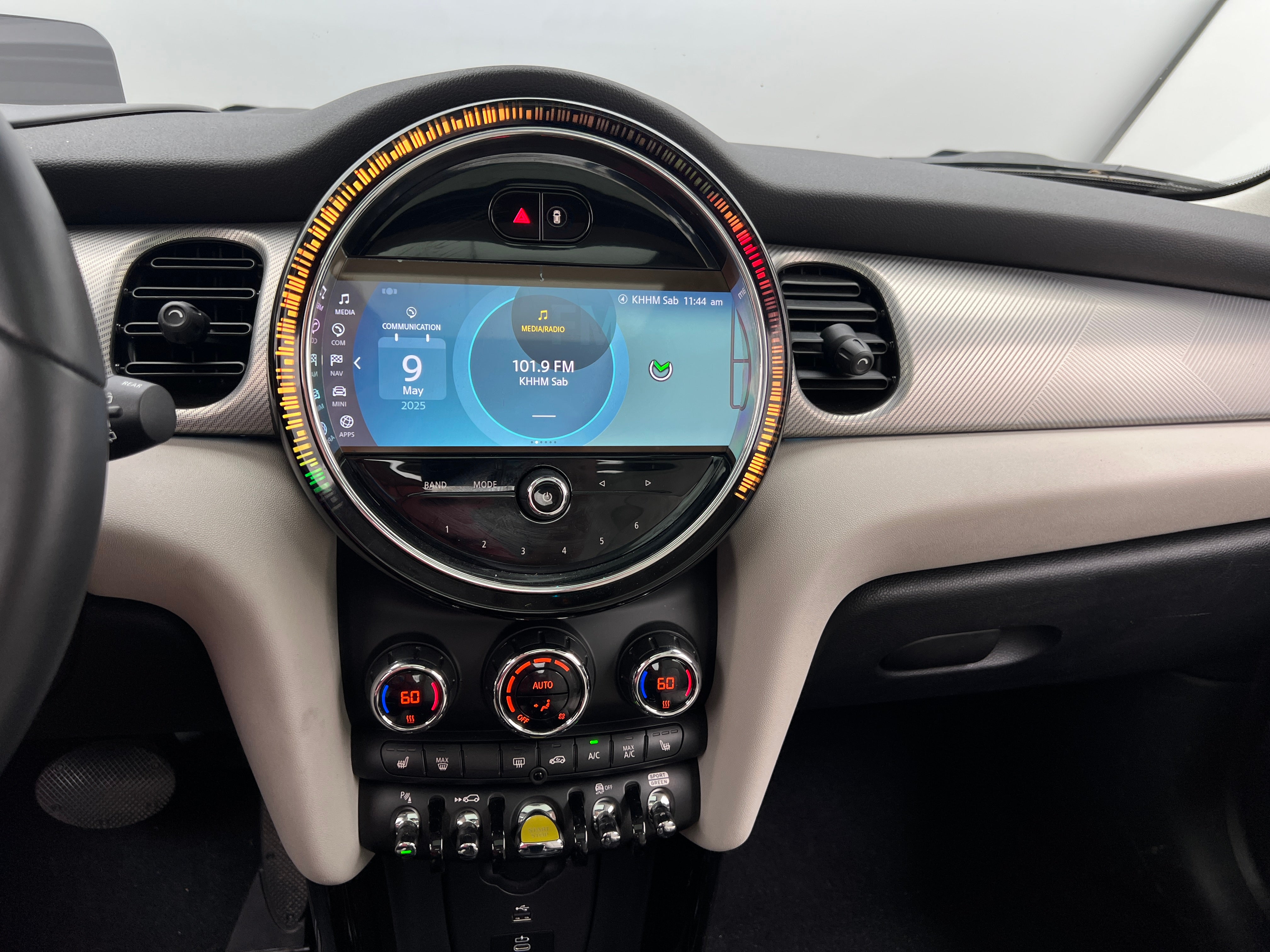 2023 MINI Cooper Hardtop SE 3