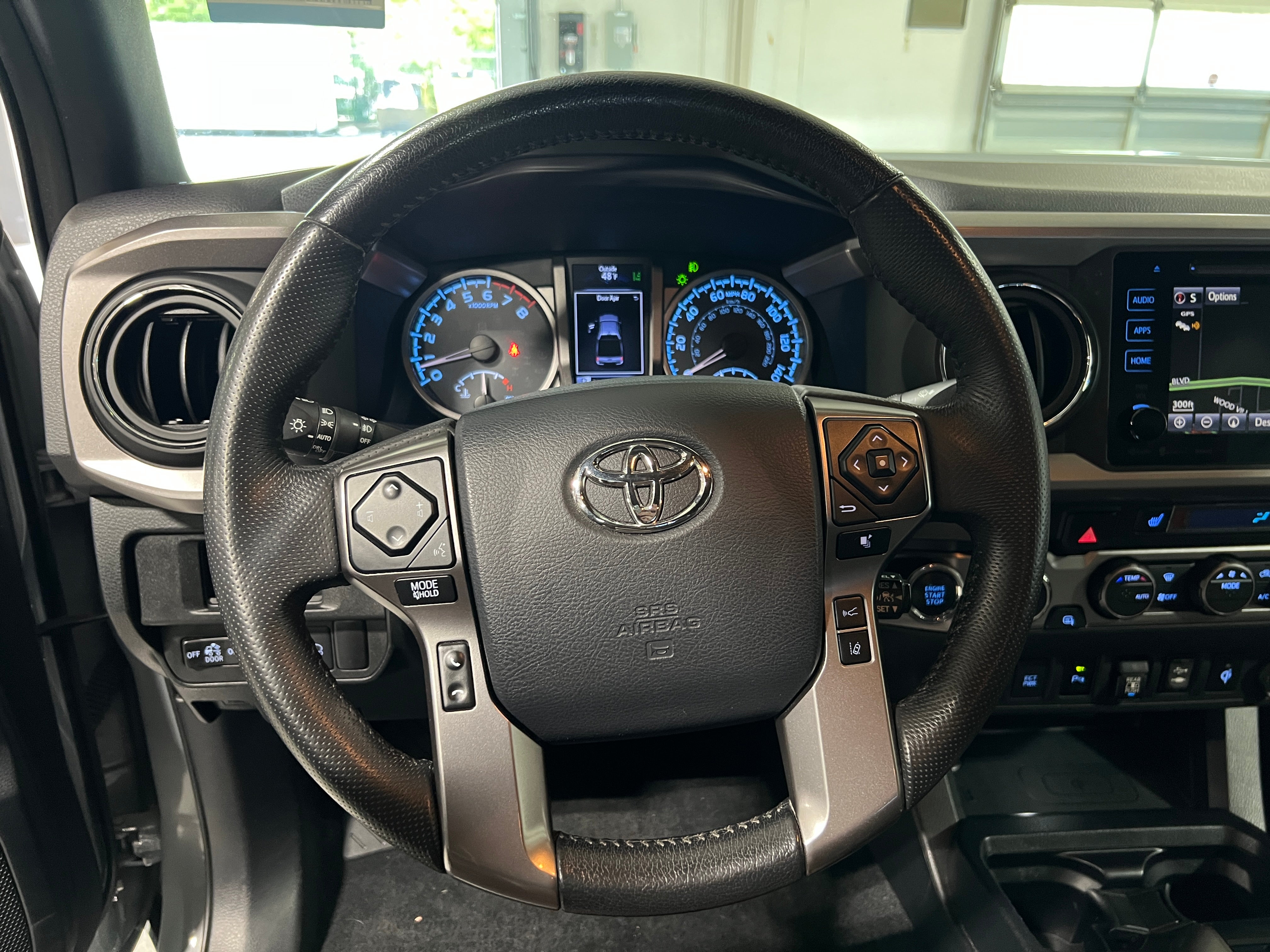 2019 Toyota Tacoma Limited 4