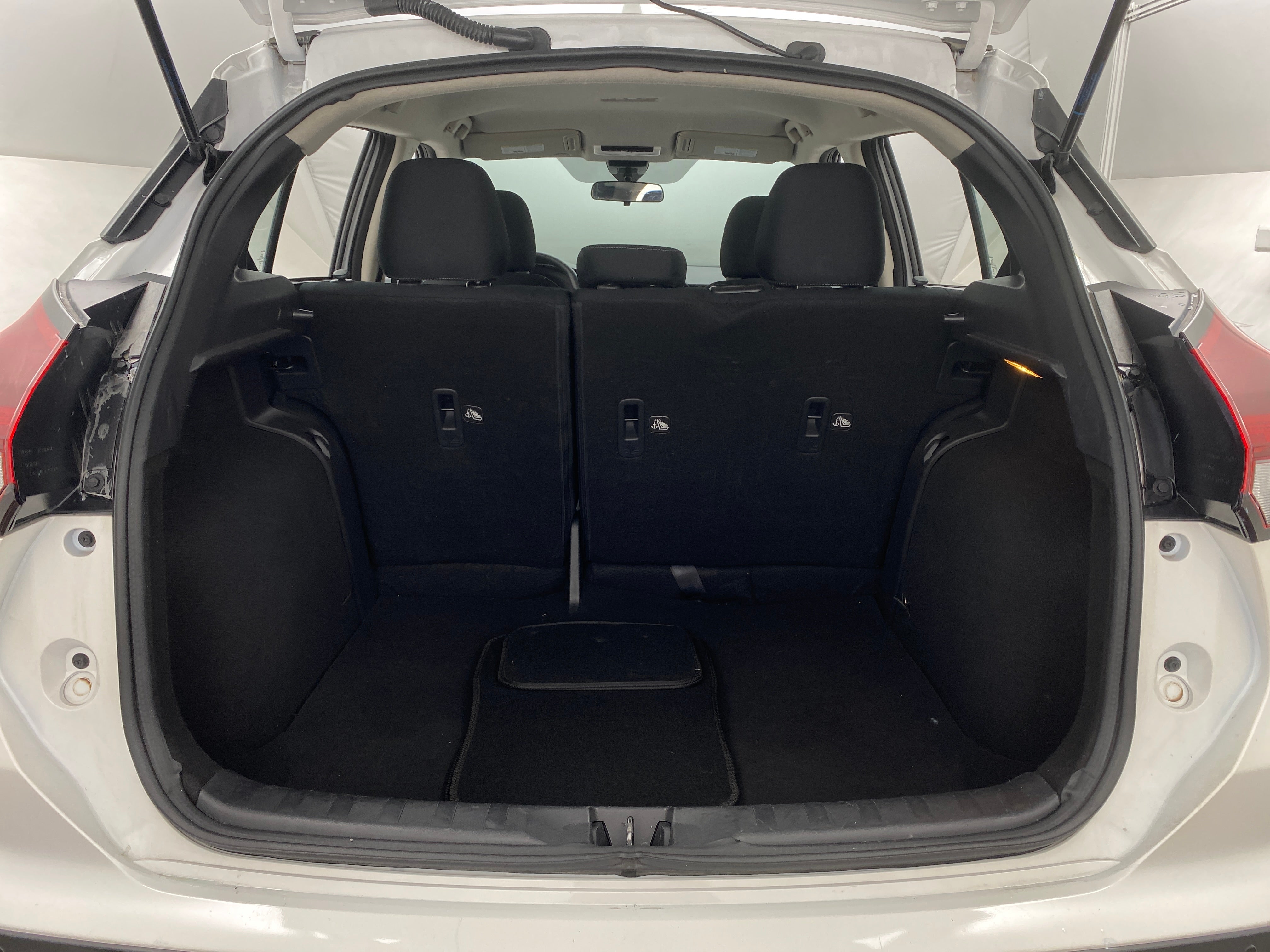 2023 Nissan Kicks SV 7