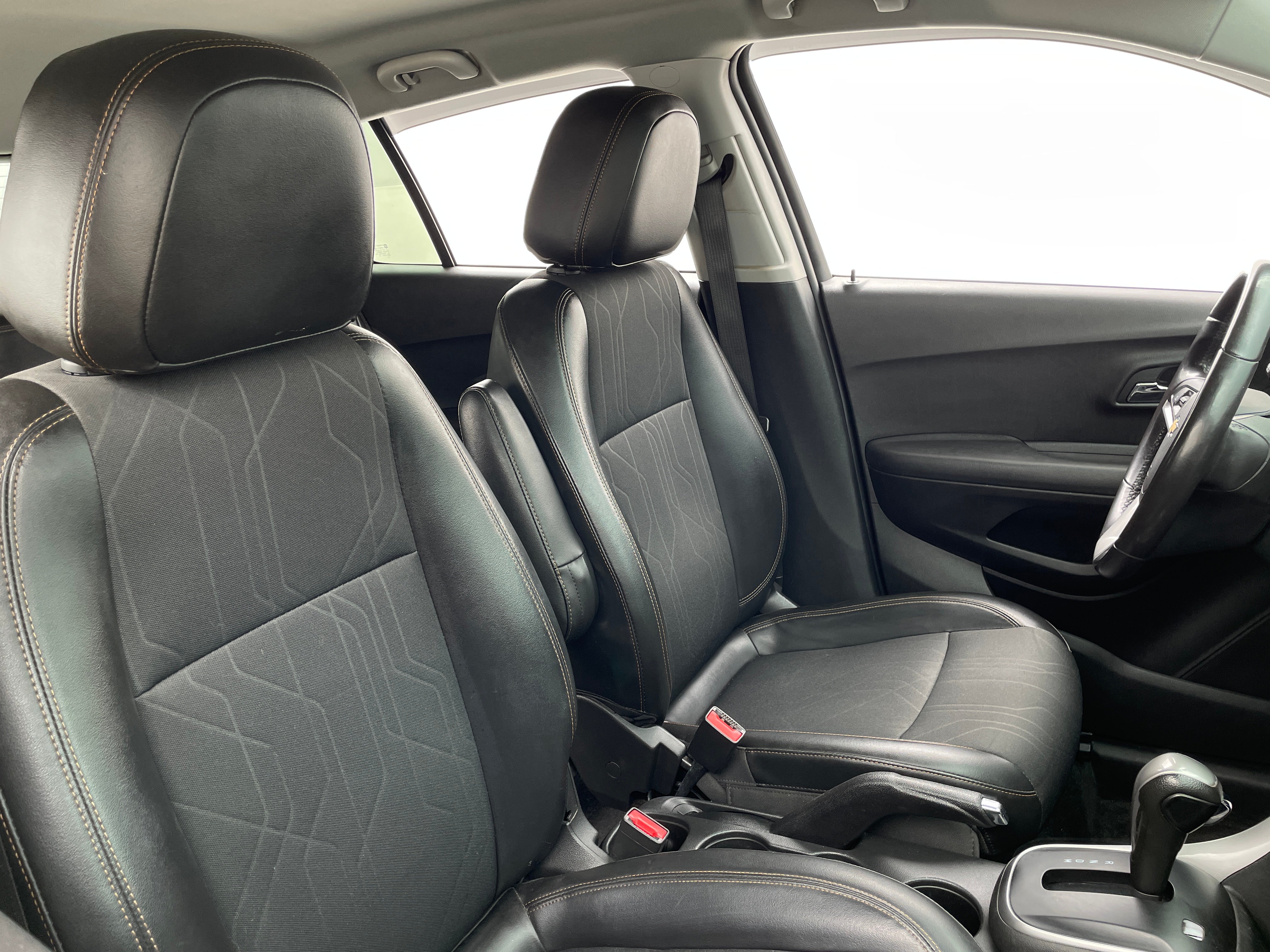 2020 Chevrolet Trax LT 2