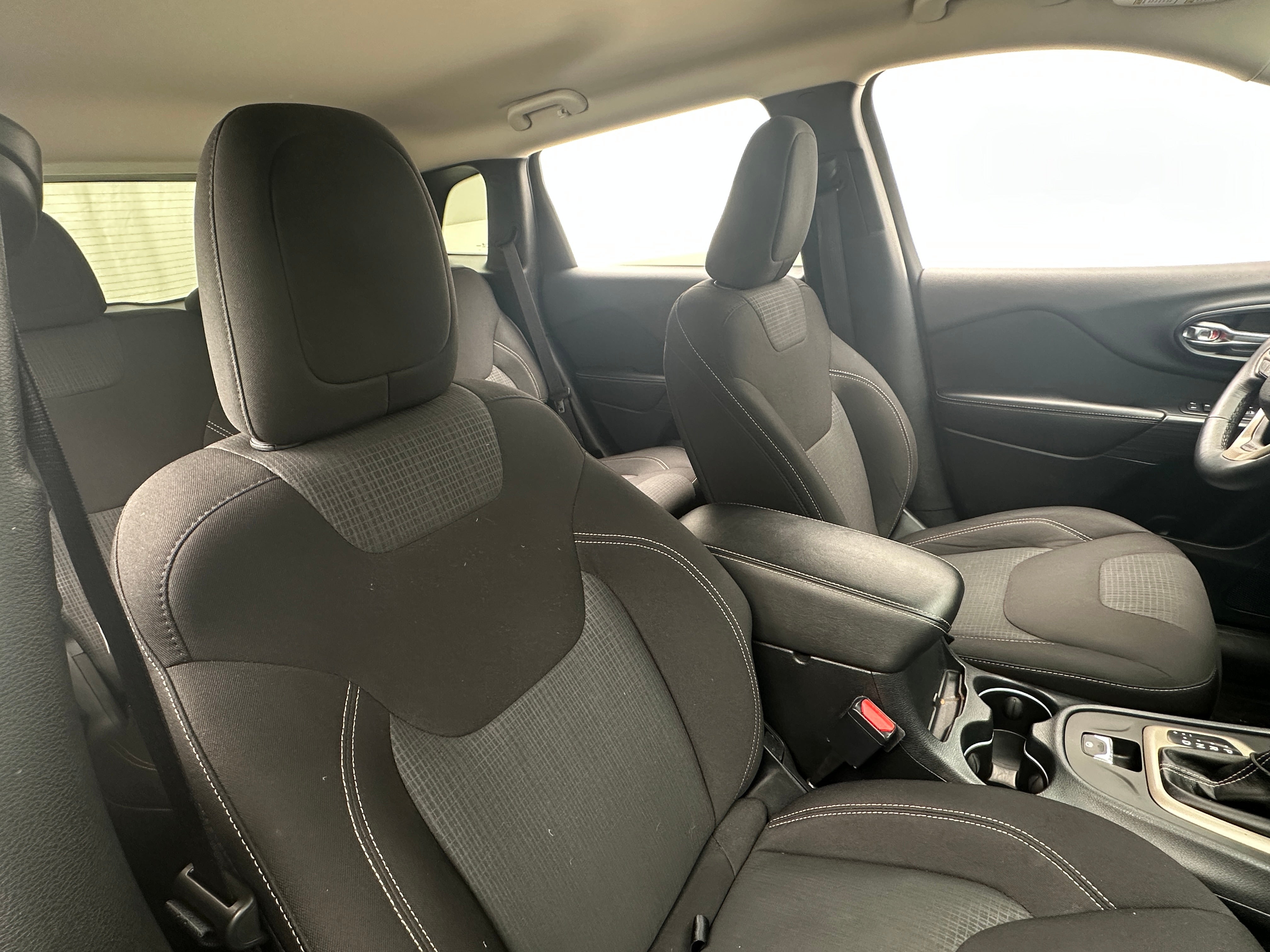 2016 Jeep Cherokee Latitude 2