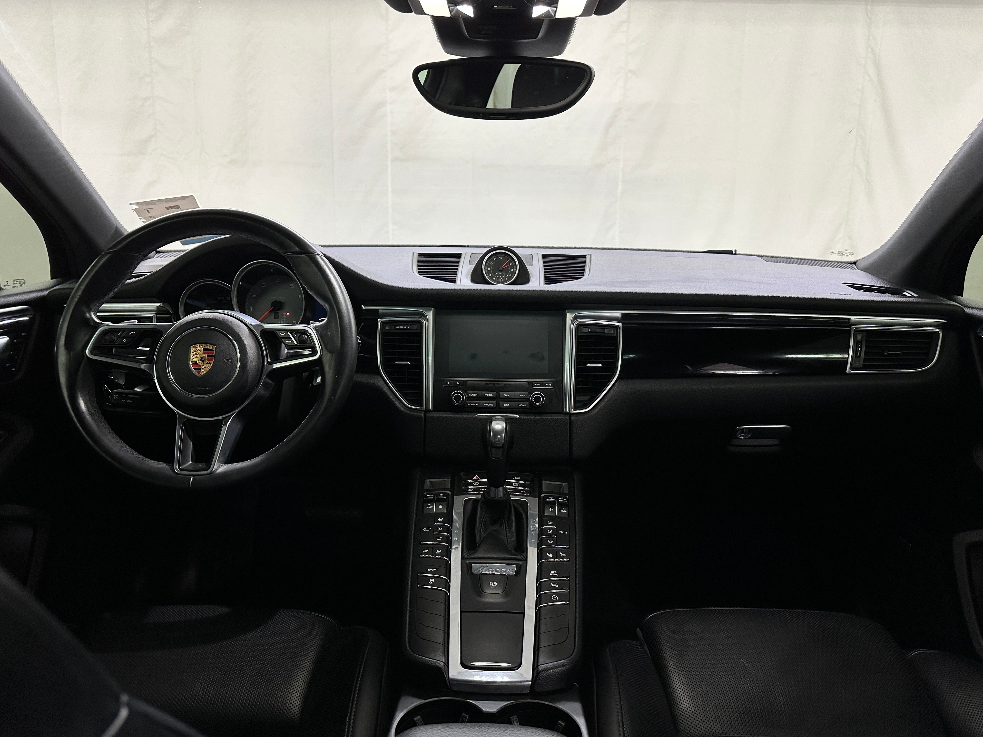 2018 Porsche Macan S 2