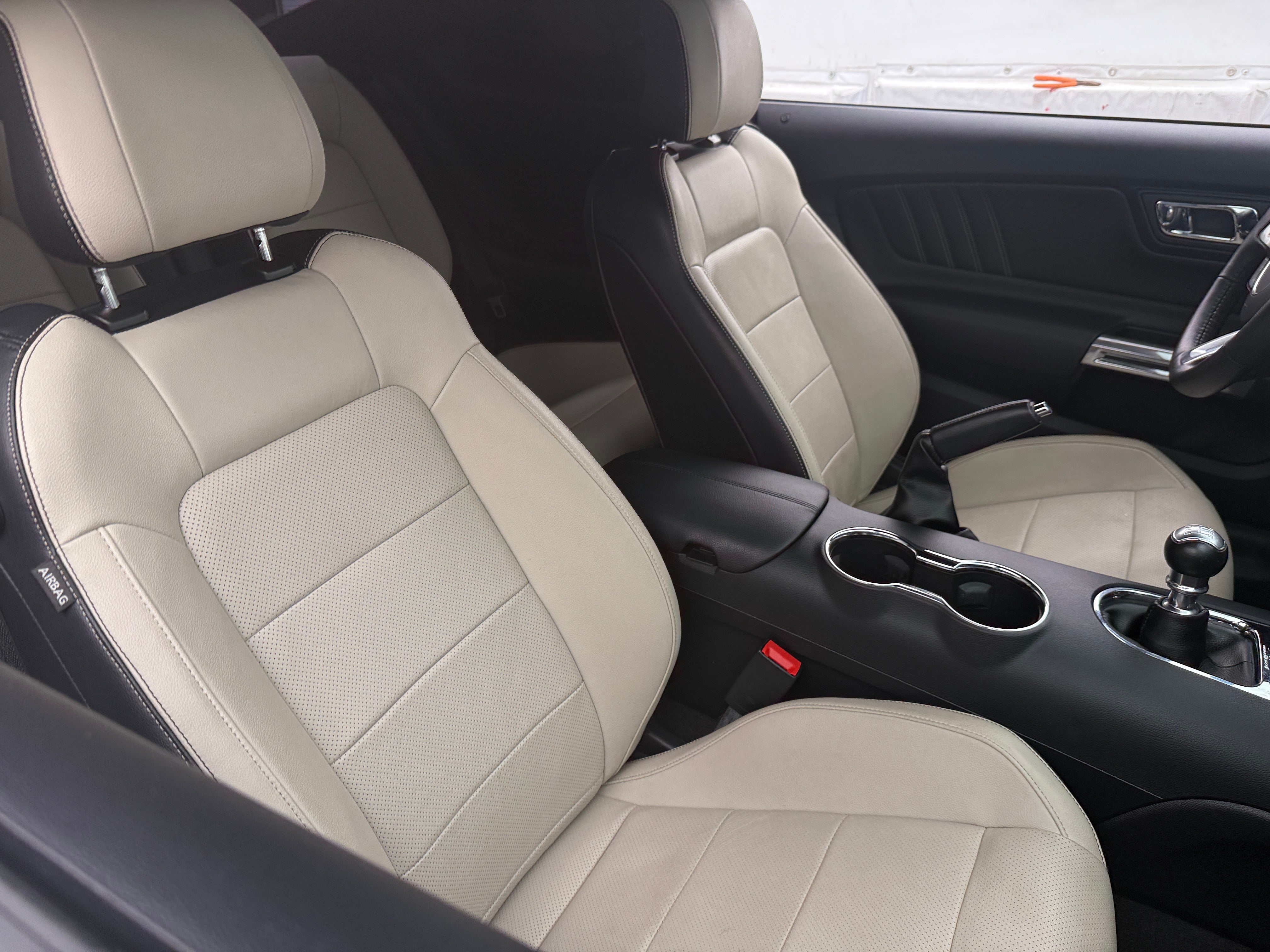 2015 Ford Mustang GT Premium 2