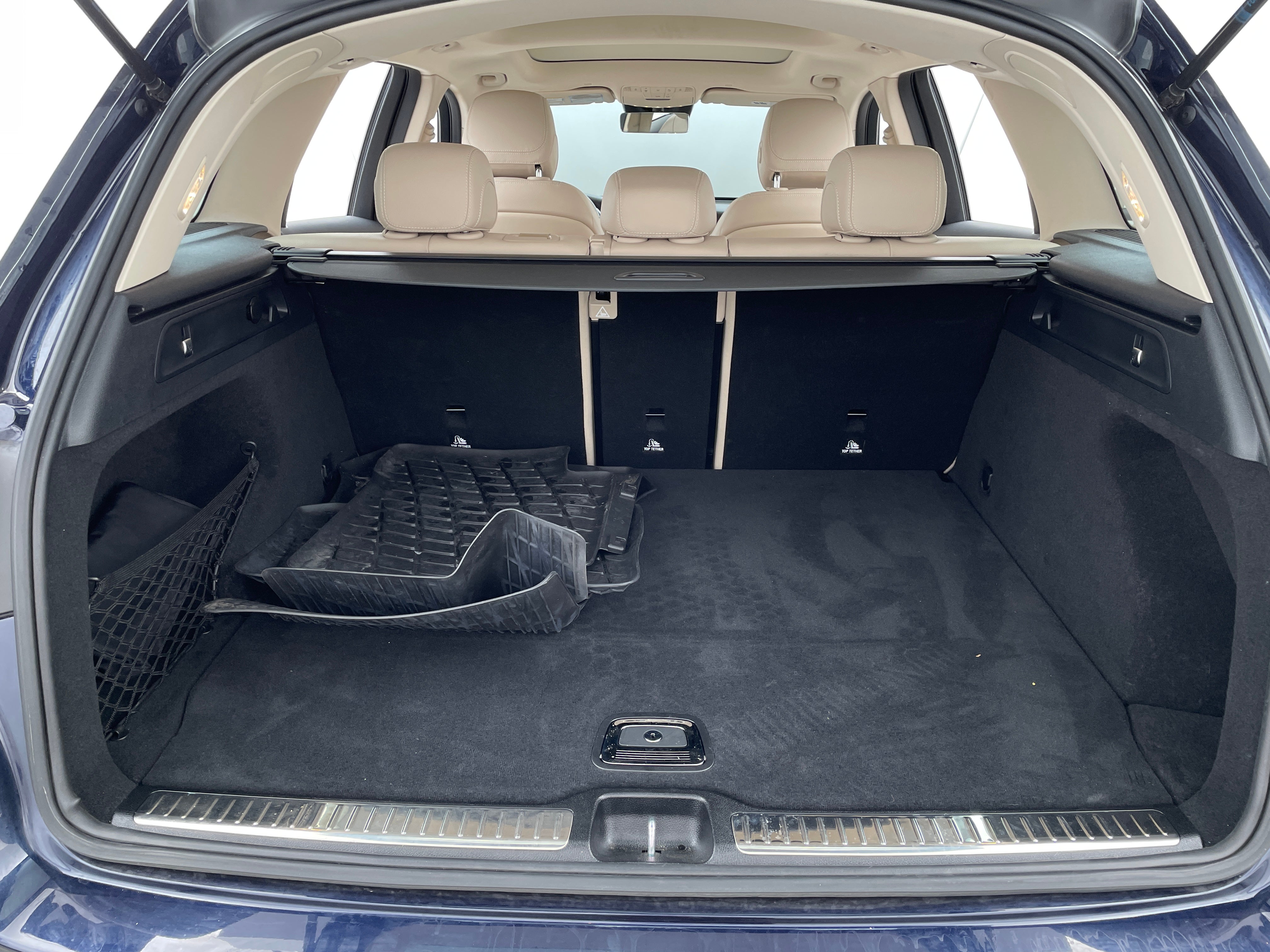 2022 Mercedes-Benz GLC 300 7