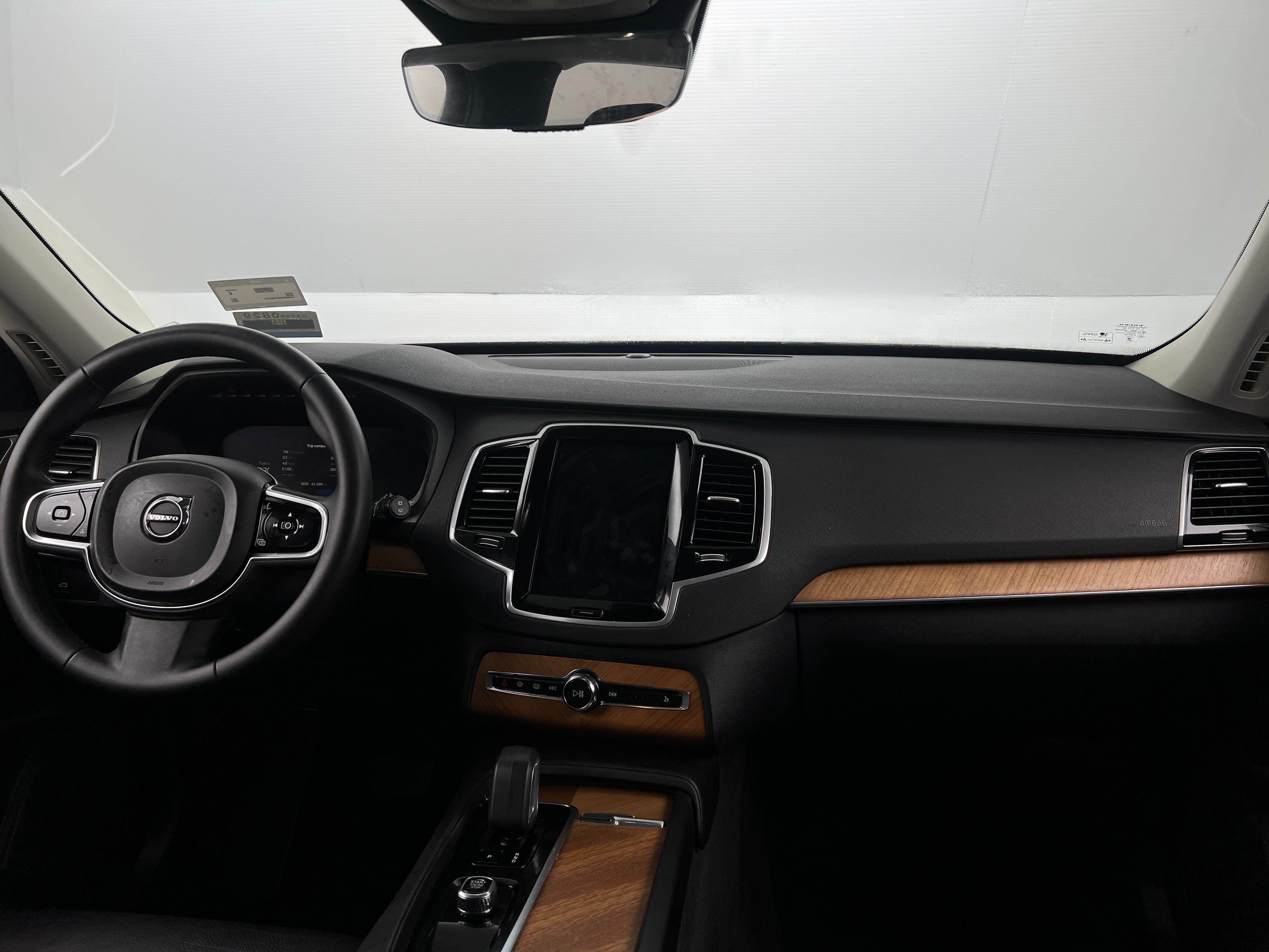 2023 Volvo XC90 B6 Plus 2