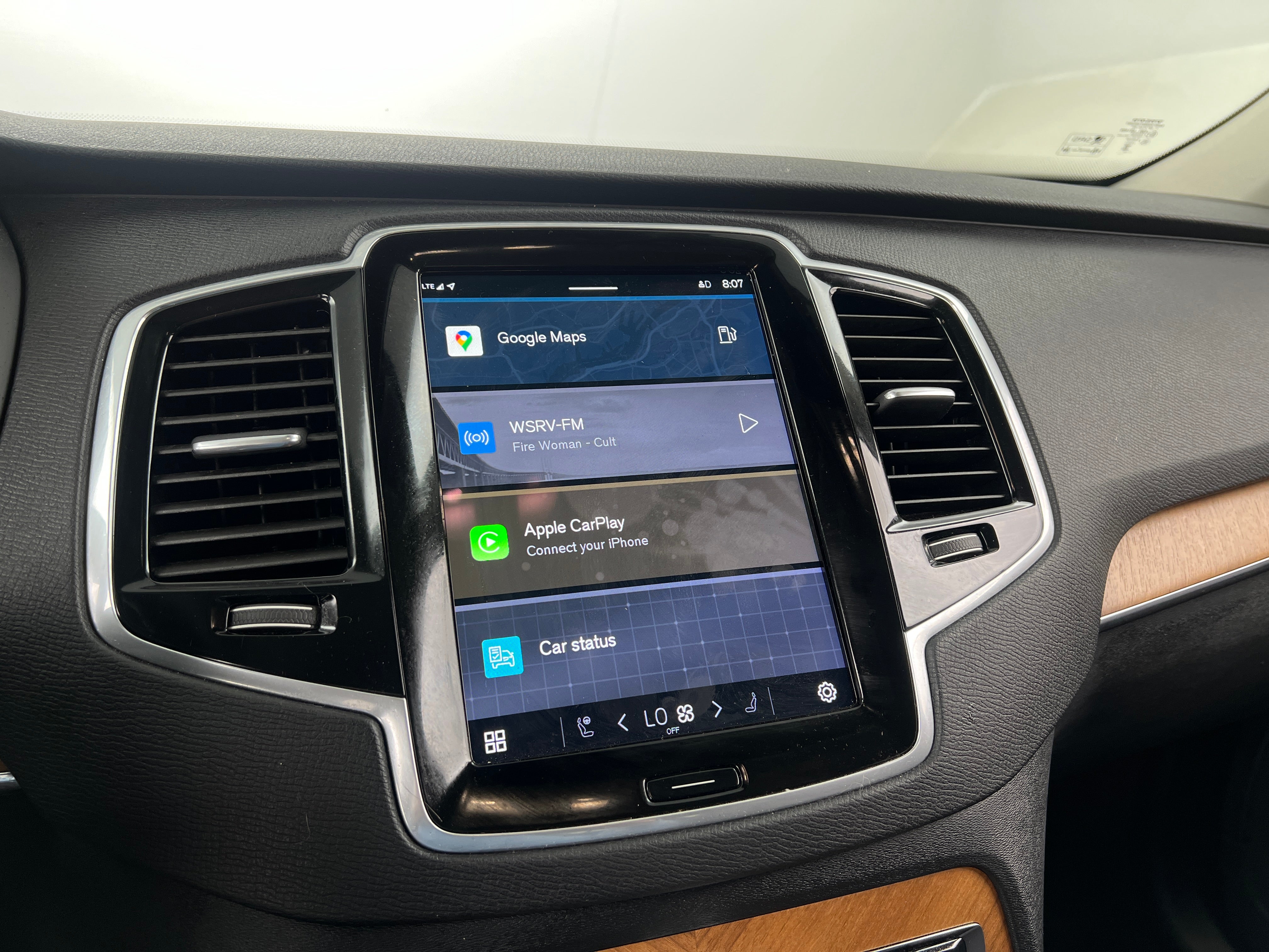 2023 Volvo XC90 B6 Plus 3