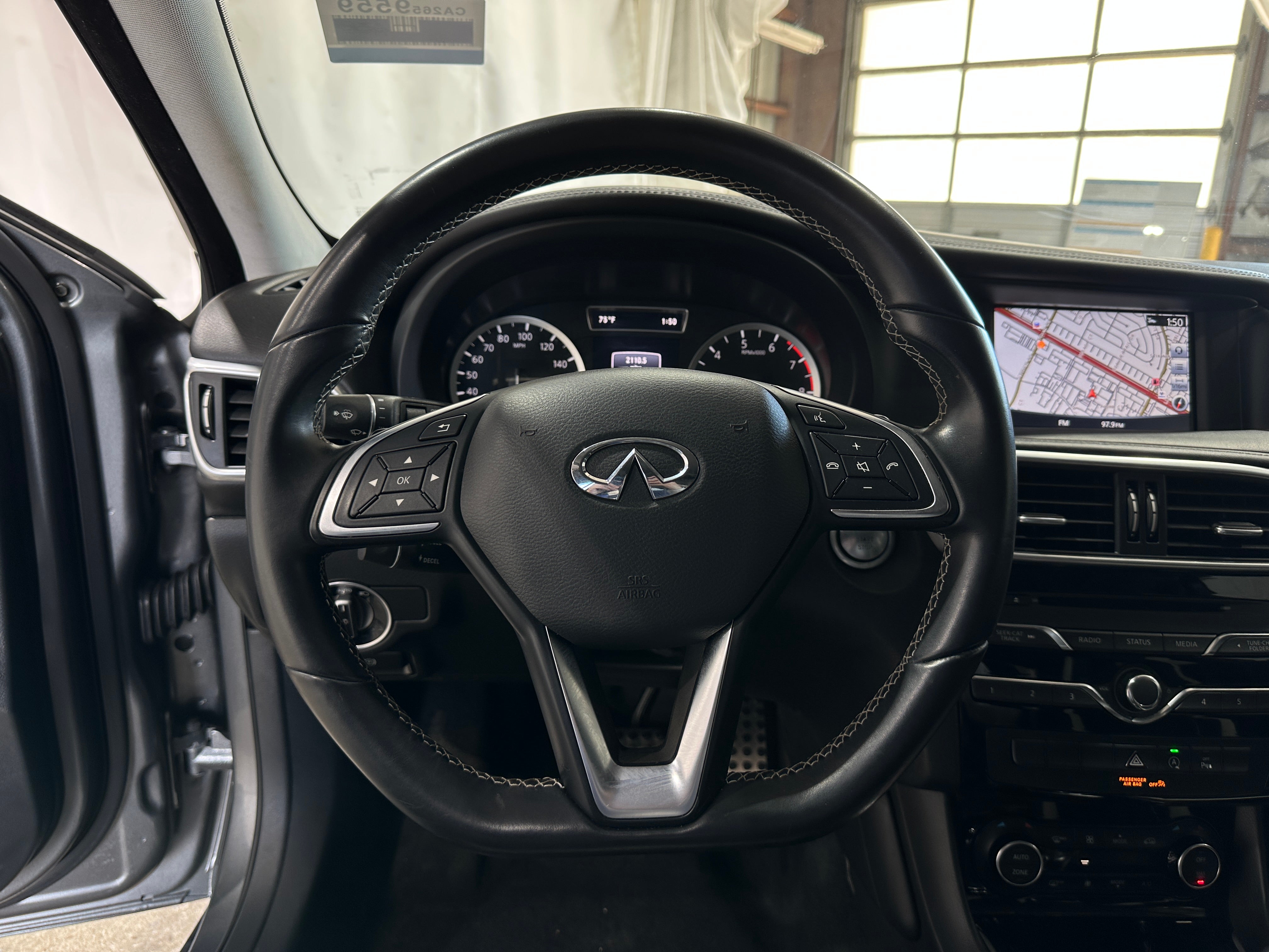 2018 INFINITI QX30 Sport 4