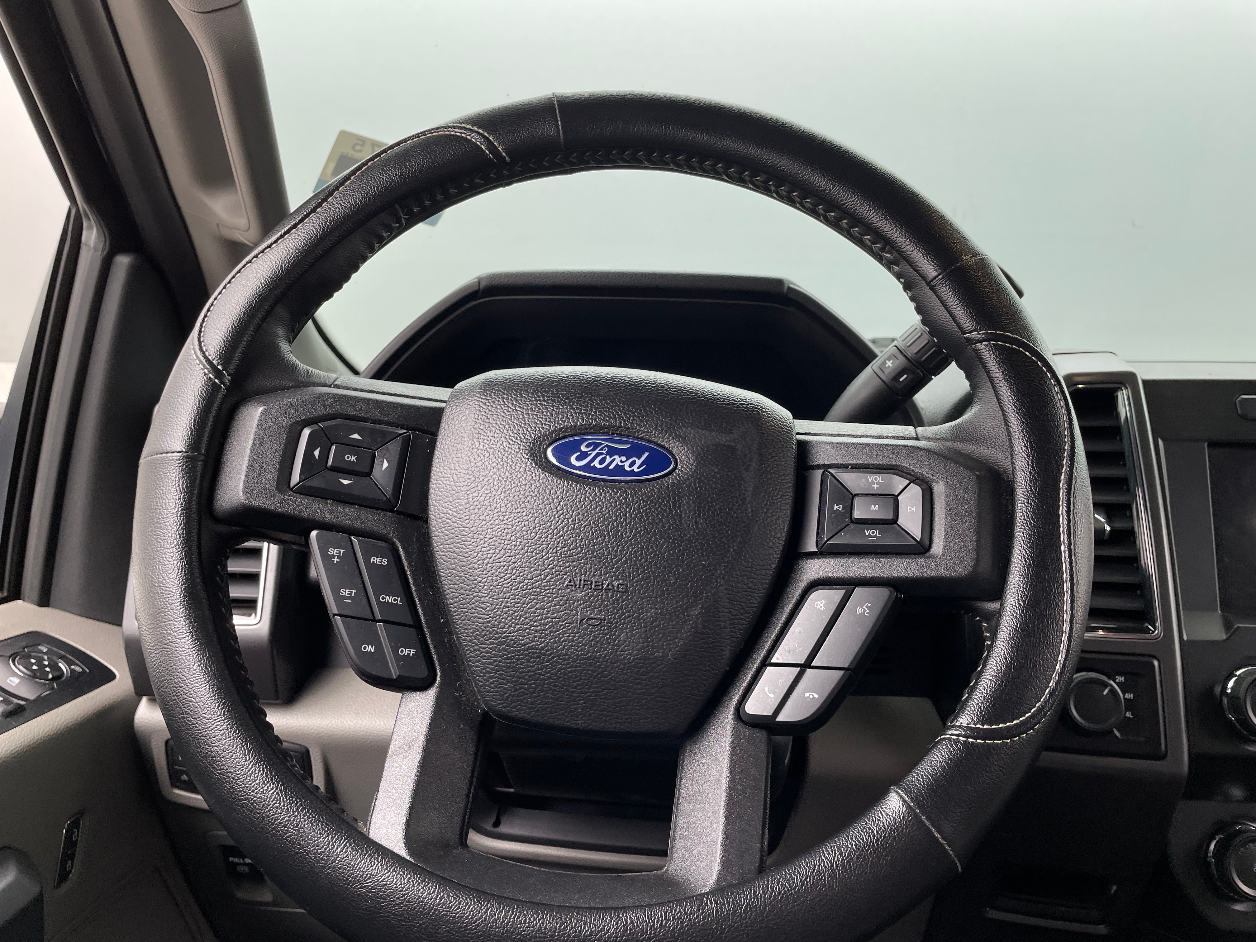 2019 Ford Econoline E-150 5