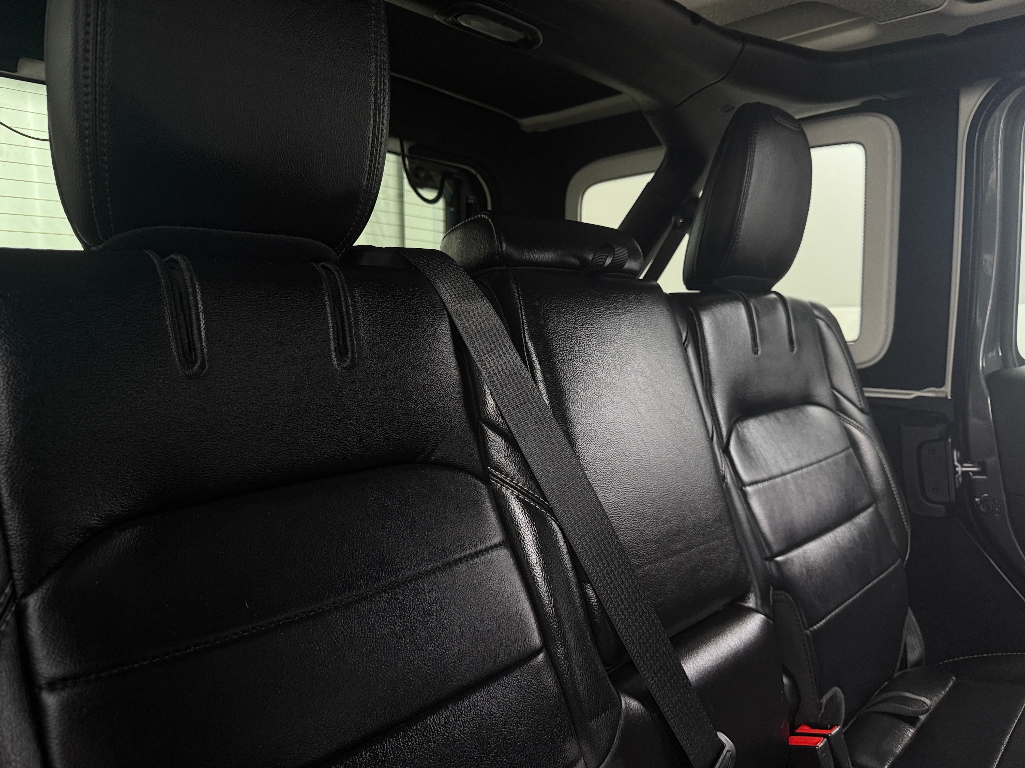 2022 Jeep Wrangler Unlimited Sahara 4xe 5