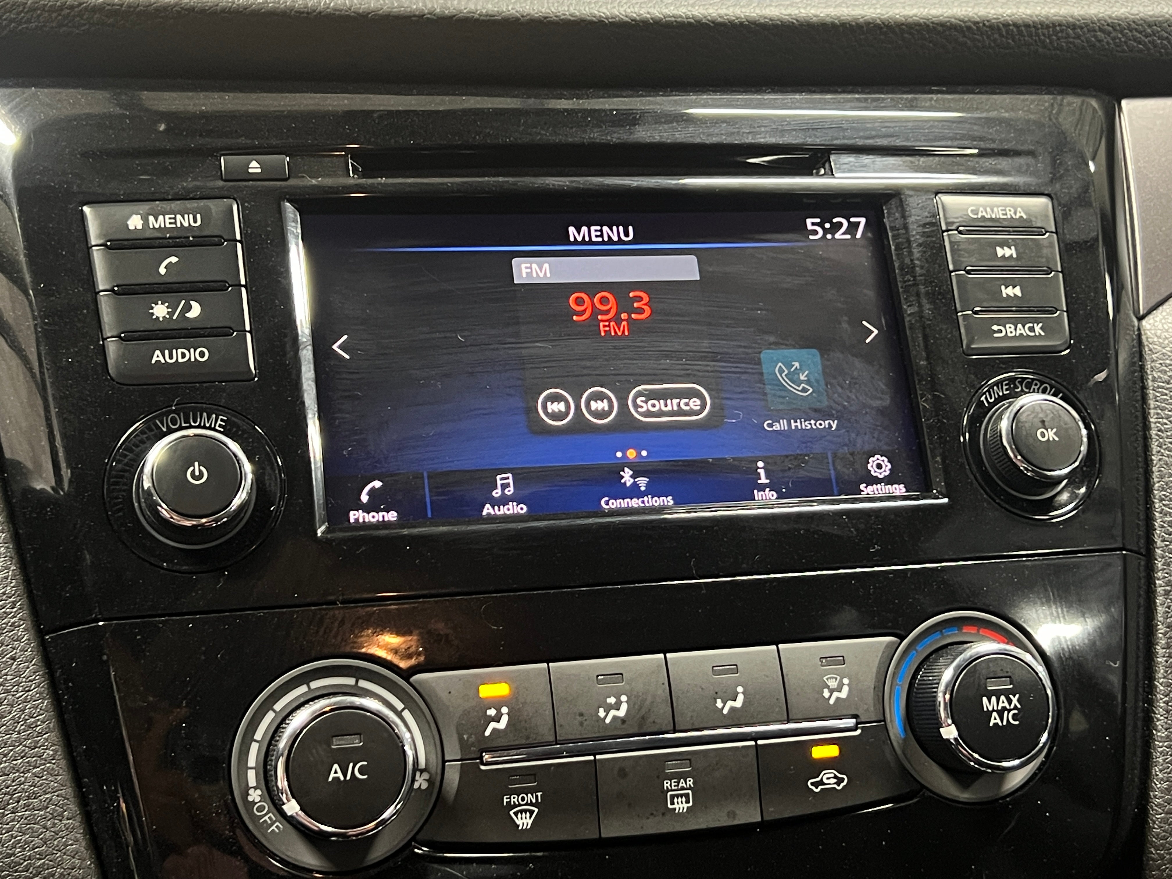 2022 Nissan Rogue Sport S 4
