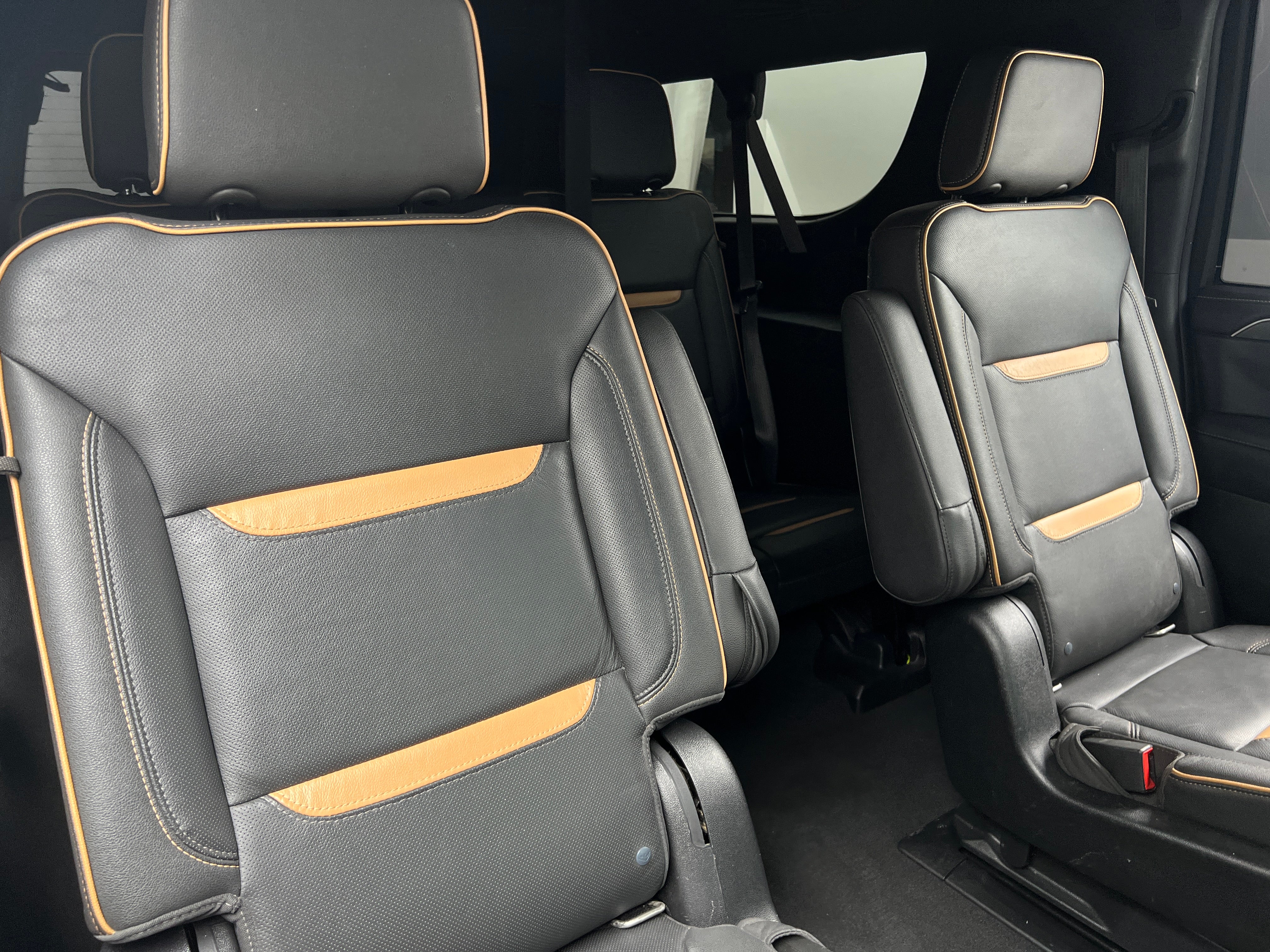 2021 GMC Yukon XL AT4 5
