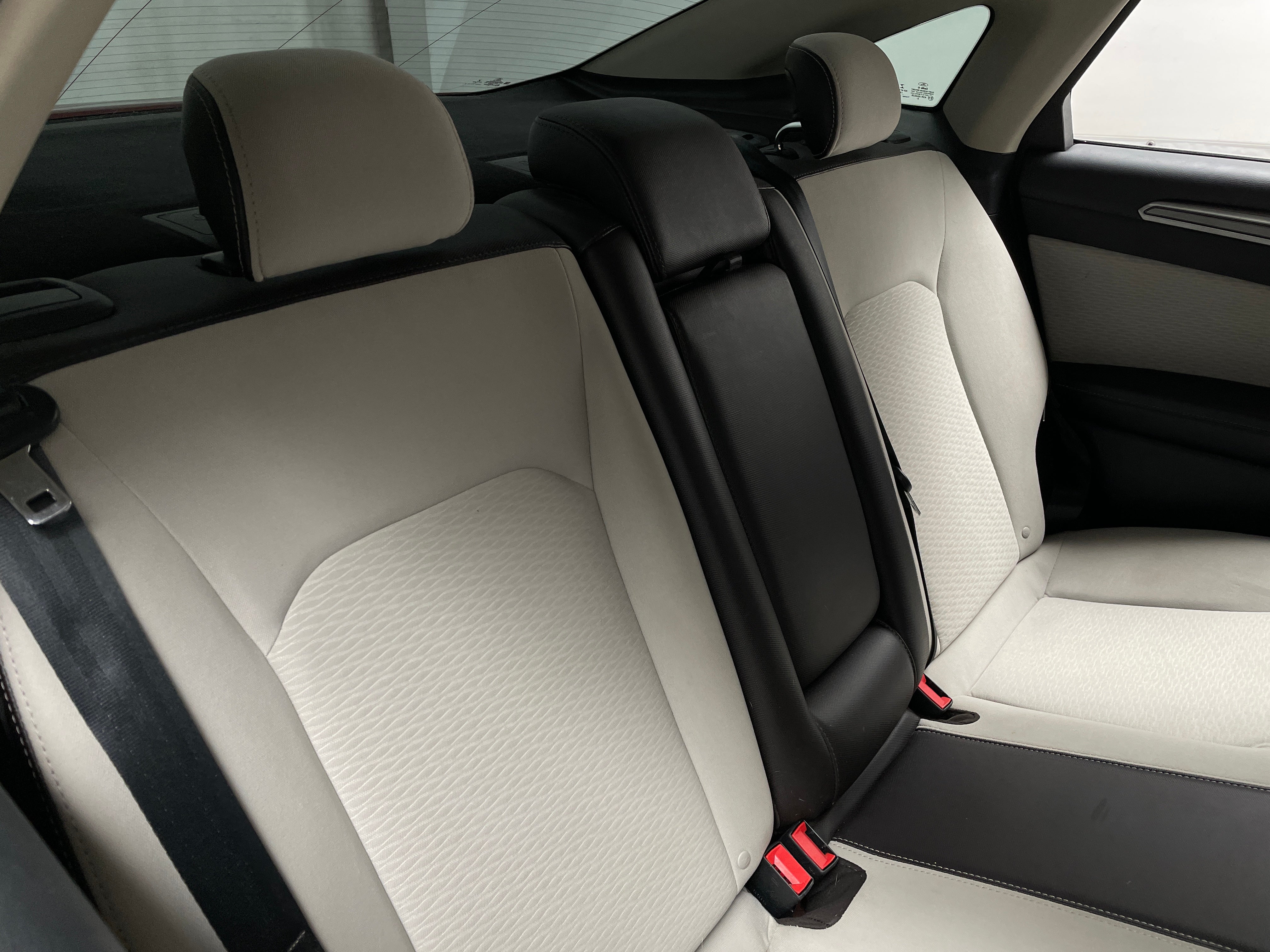 2019 Ford Fusion SE 6