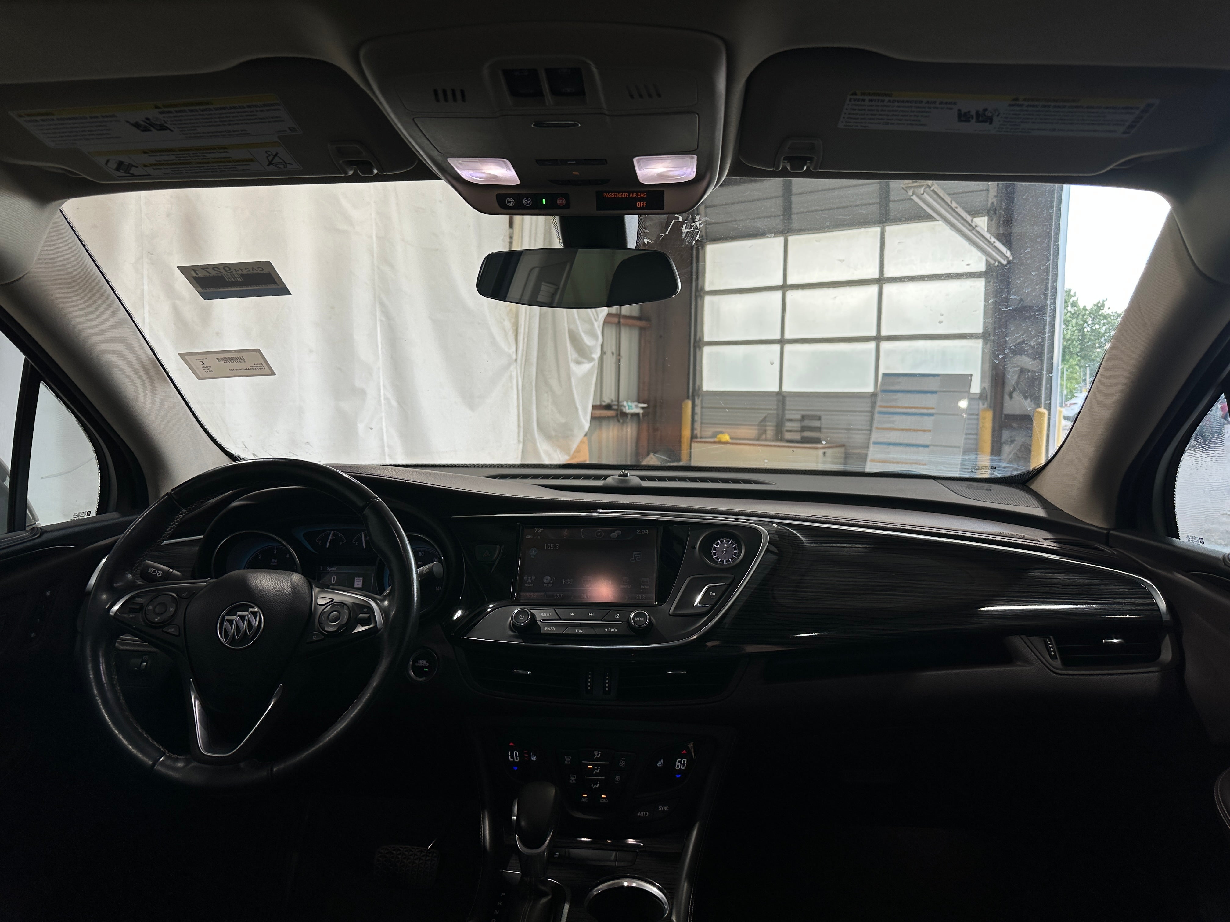2017 Buick Envision Essence 2