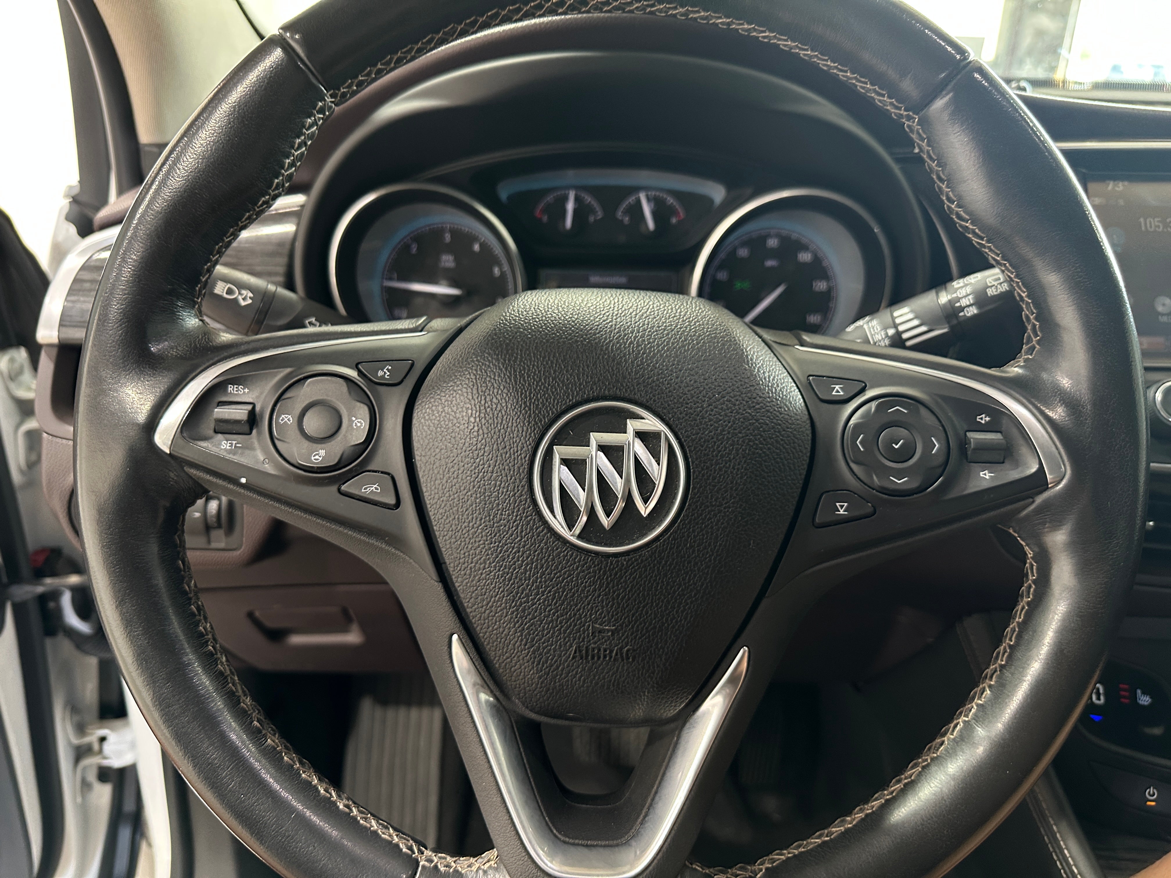 2017 Buick Envision Essence 4