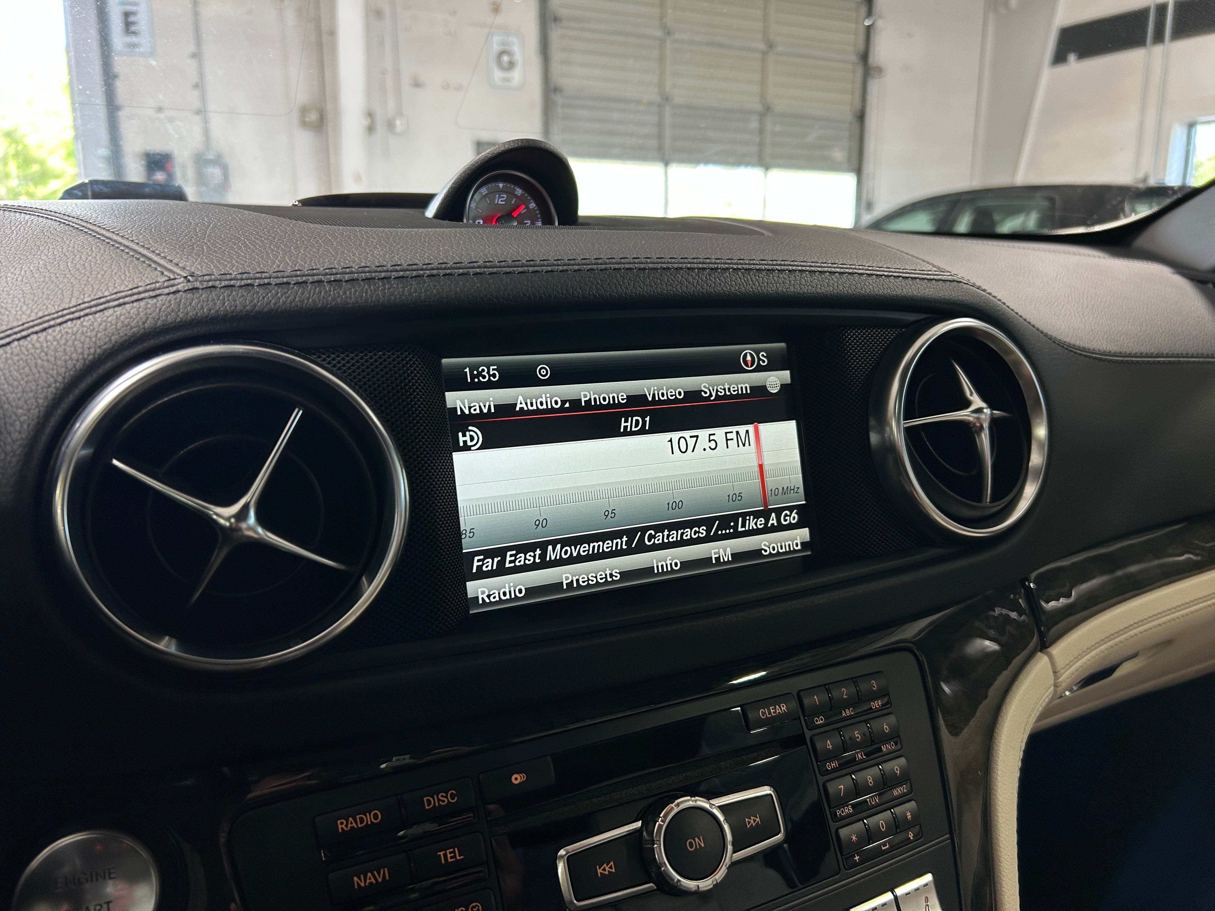 2014 Mercedes-Benz SL-Class SL 550 3