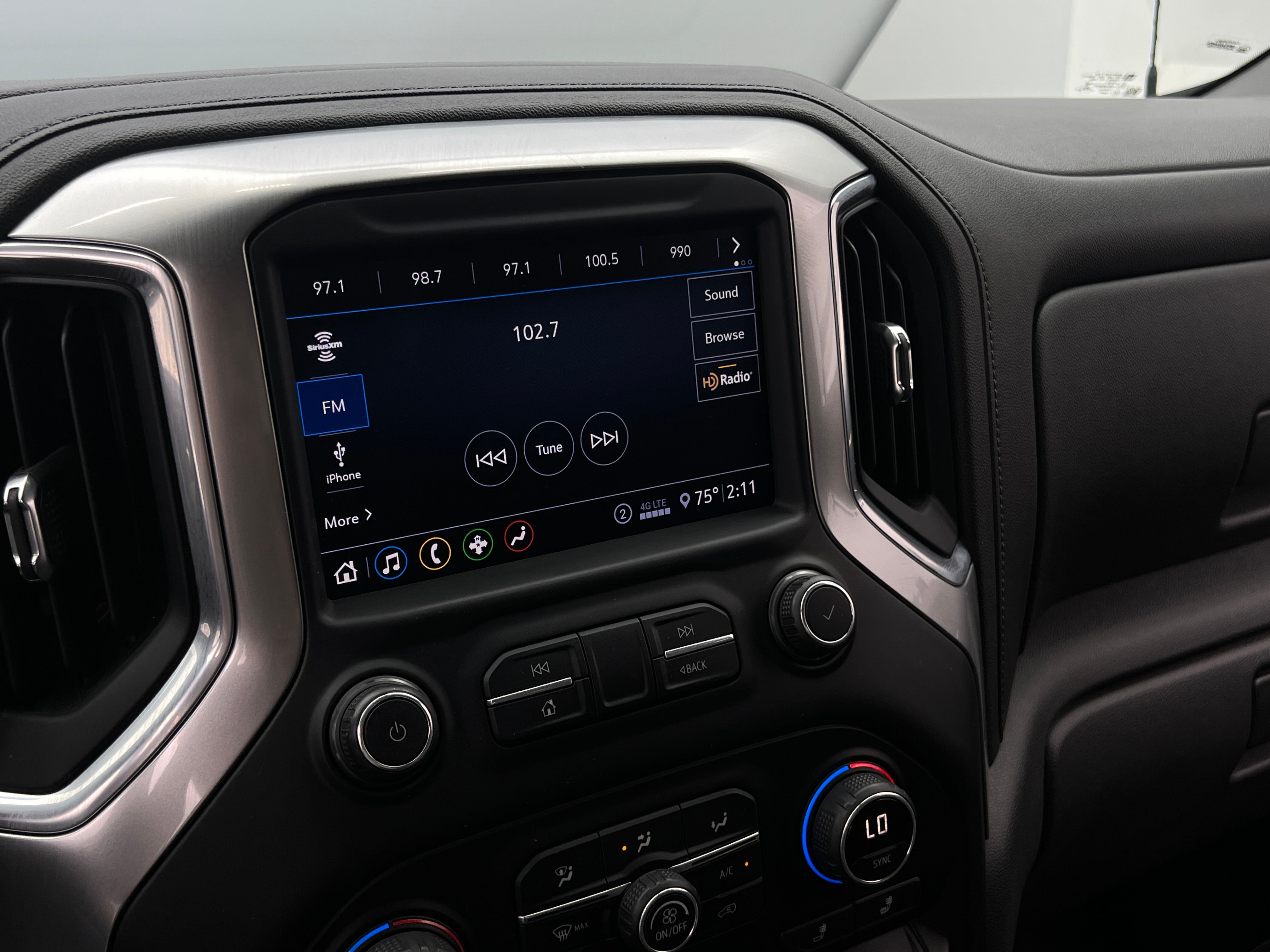 2020 Chevrolet Silverado 1500 LT 4