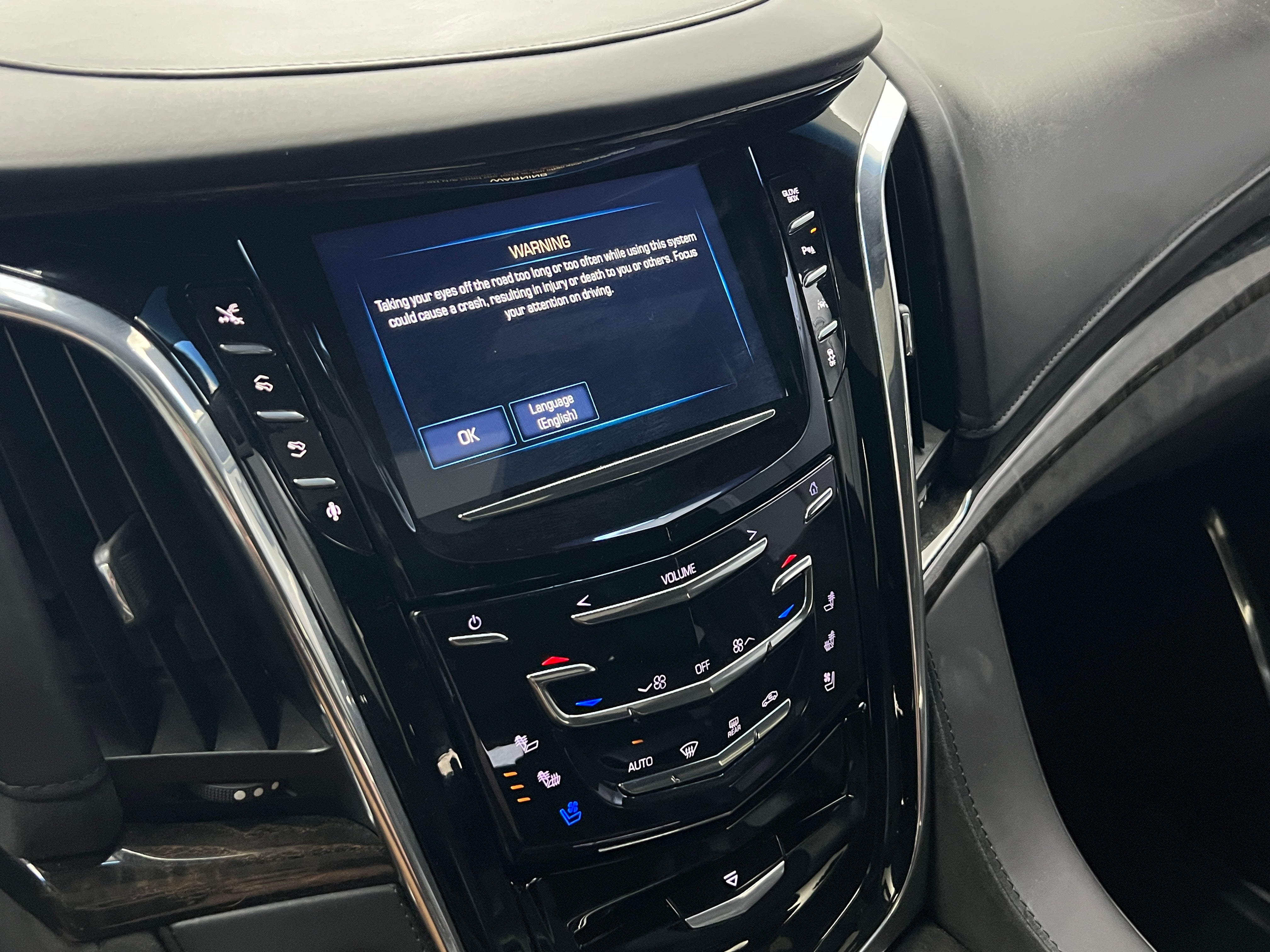 2016 Cadillac Escalade ESV Platinum 3