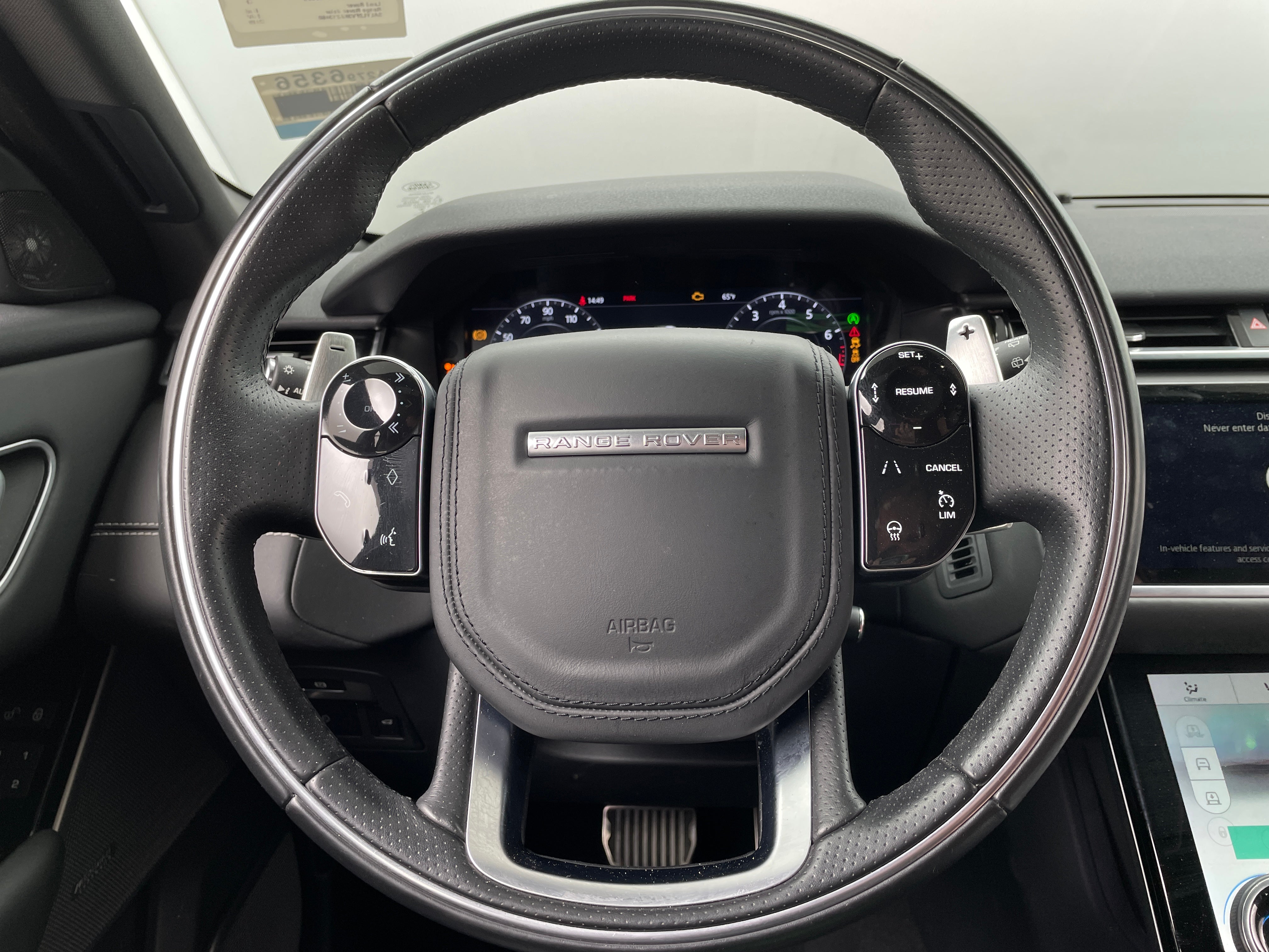 2019 Land Rover Range Rover Velar R-Dynamic SE 4