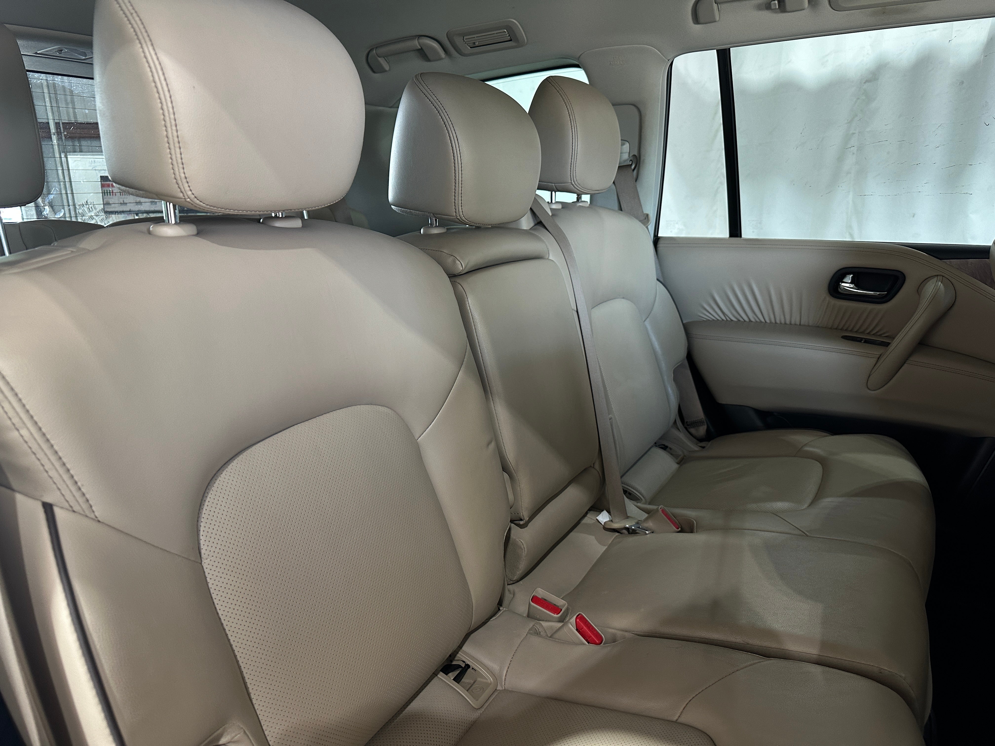 2023 Nissan Armada SL 5