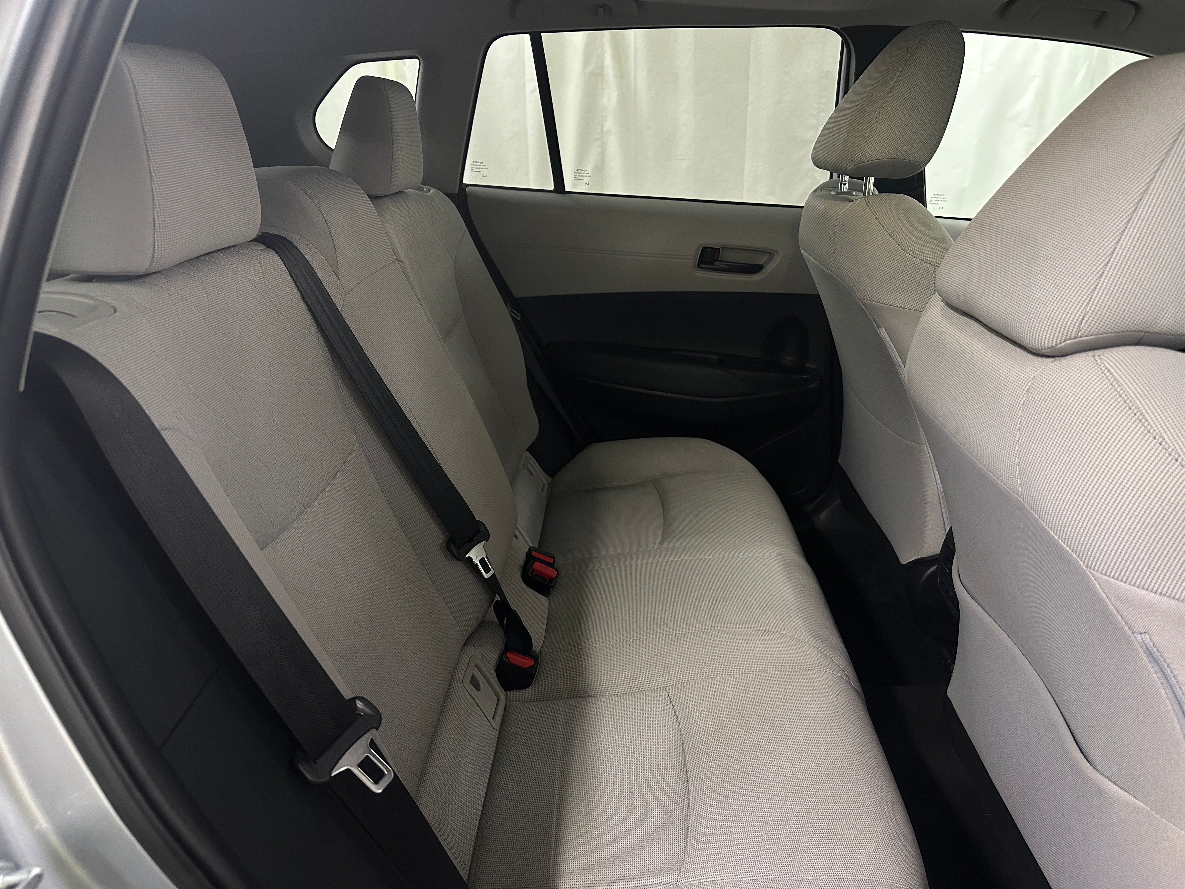 2022 Toyota Corolla Cross LE 6