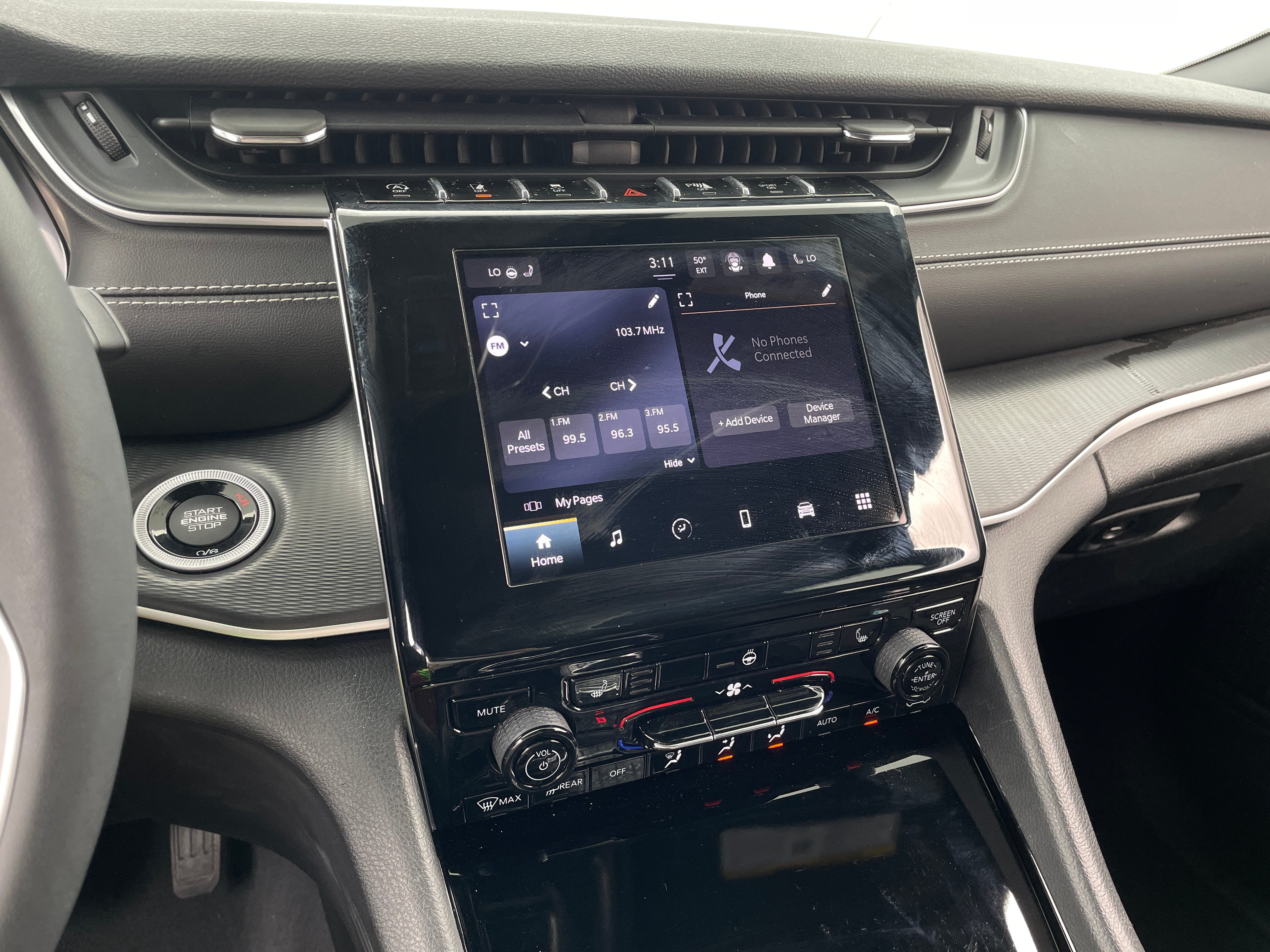 2023 Jeep Grand Cherokee Altitude 4