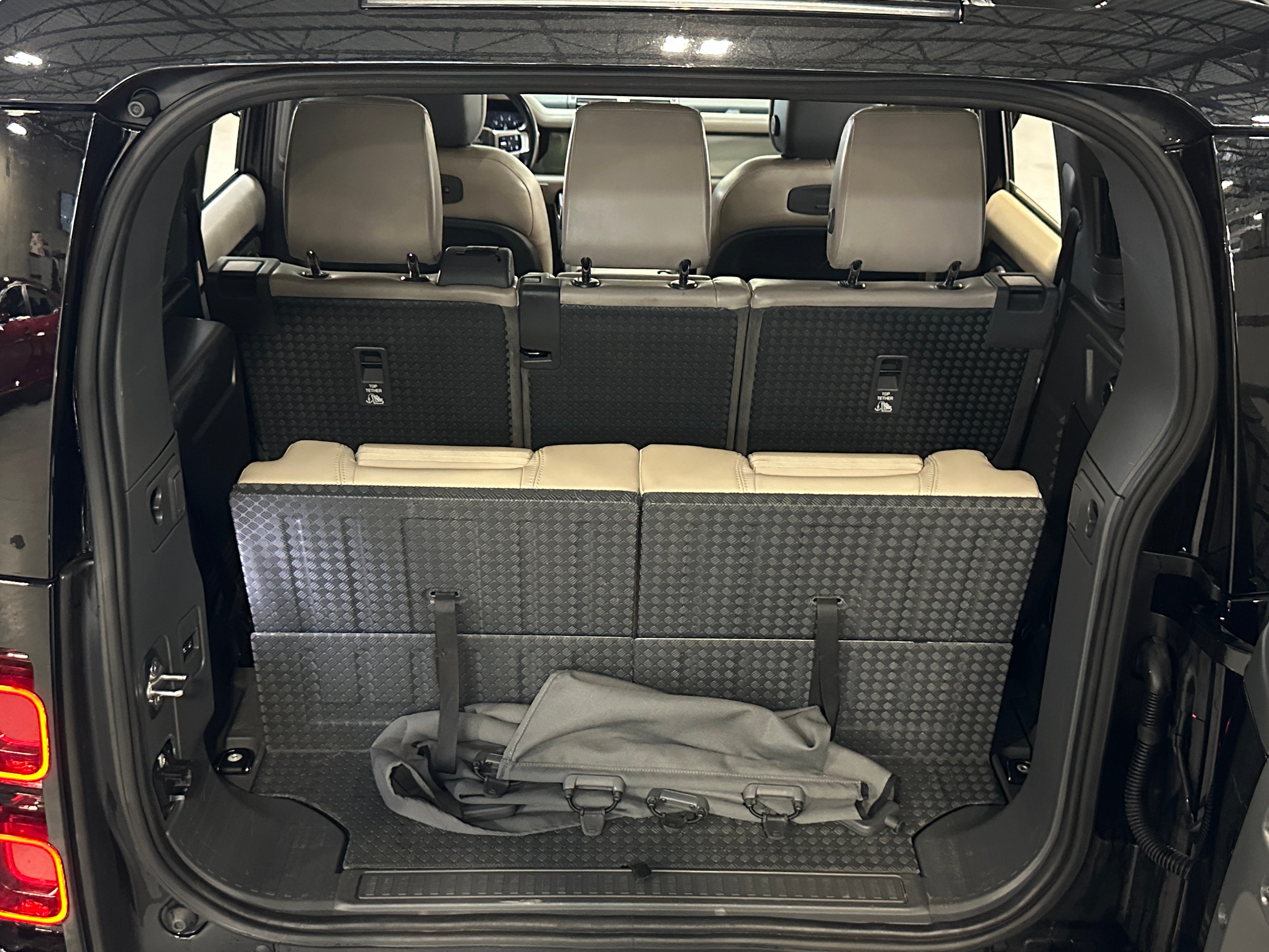 2020 Land Rover Defender 110 6