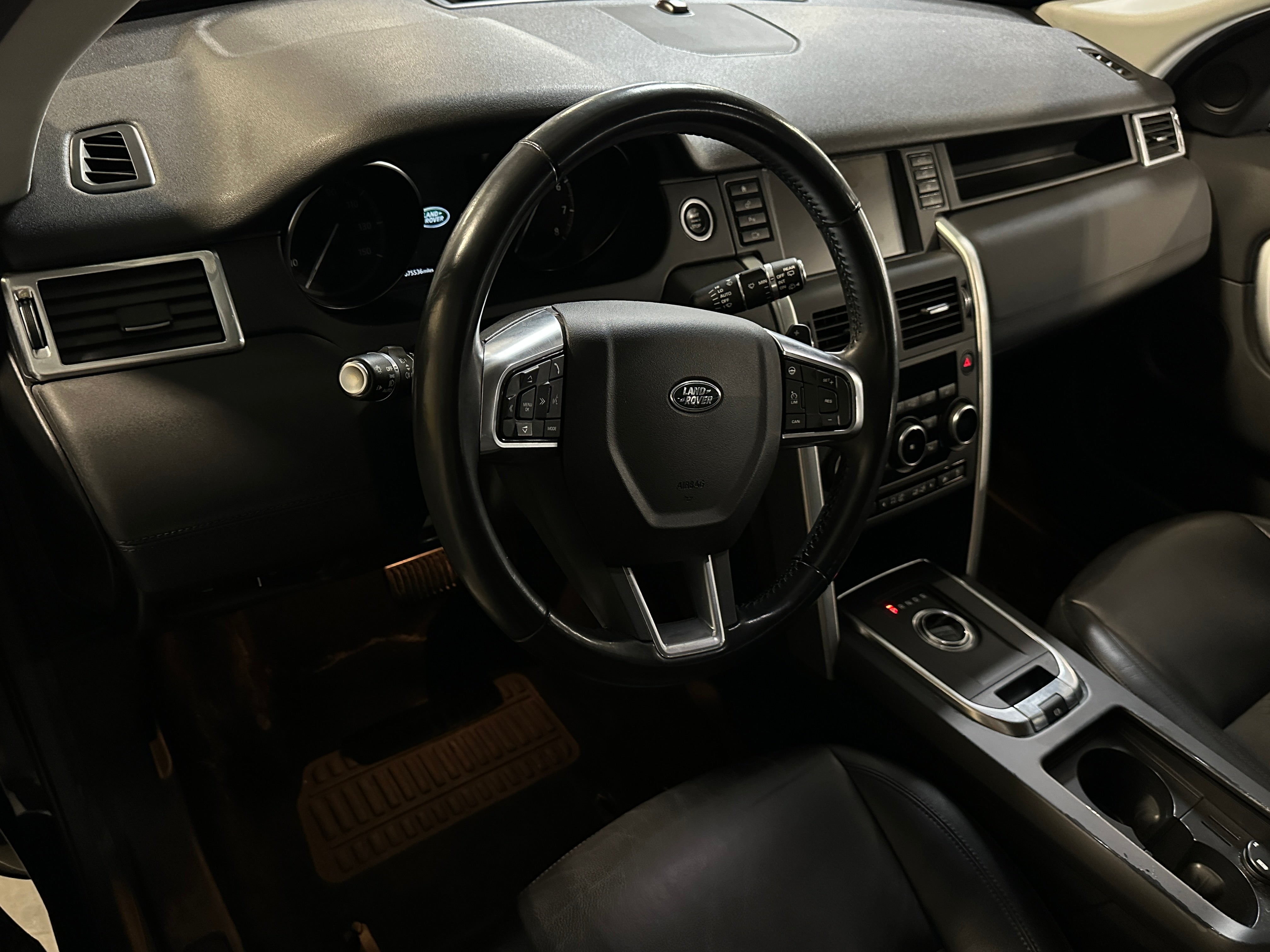 2018 Land Rover Discovery Sport SE 2