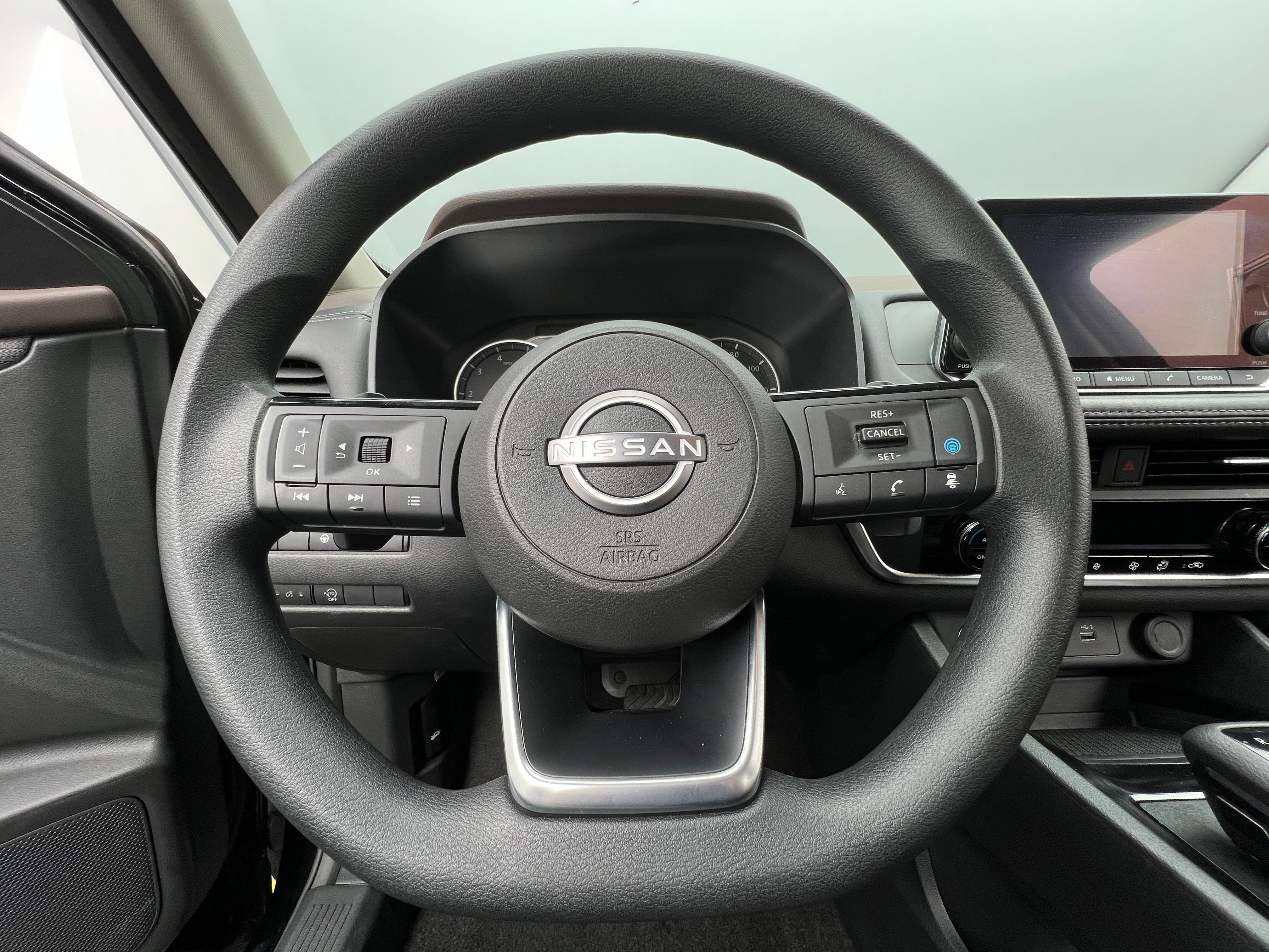2023 Nissan Rogue SV 5