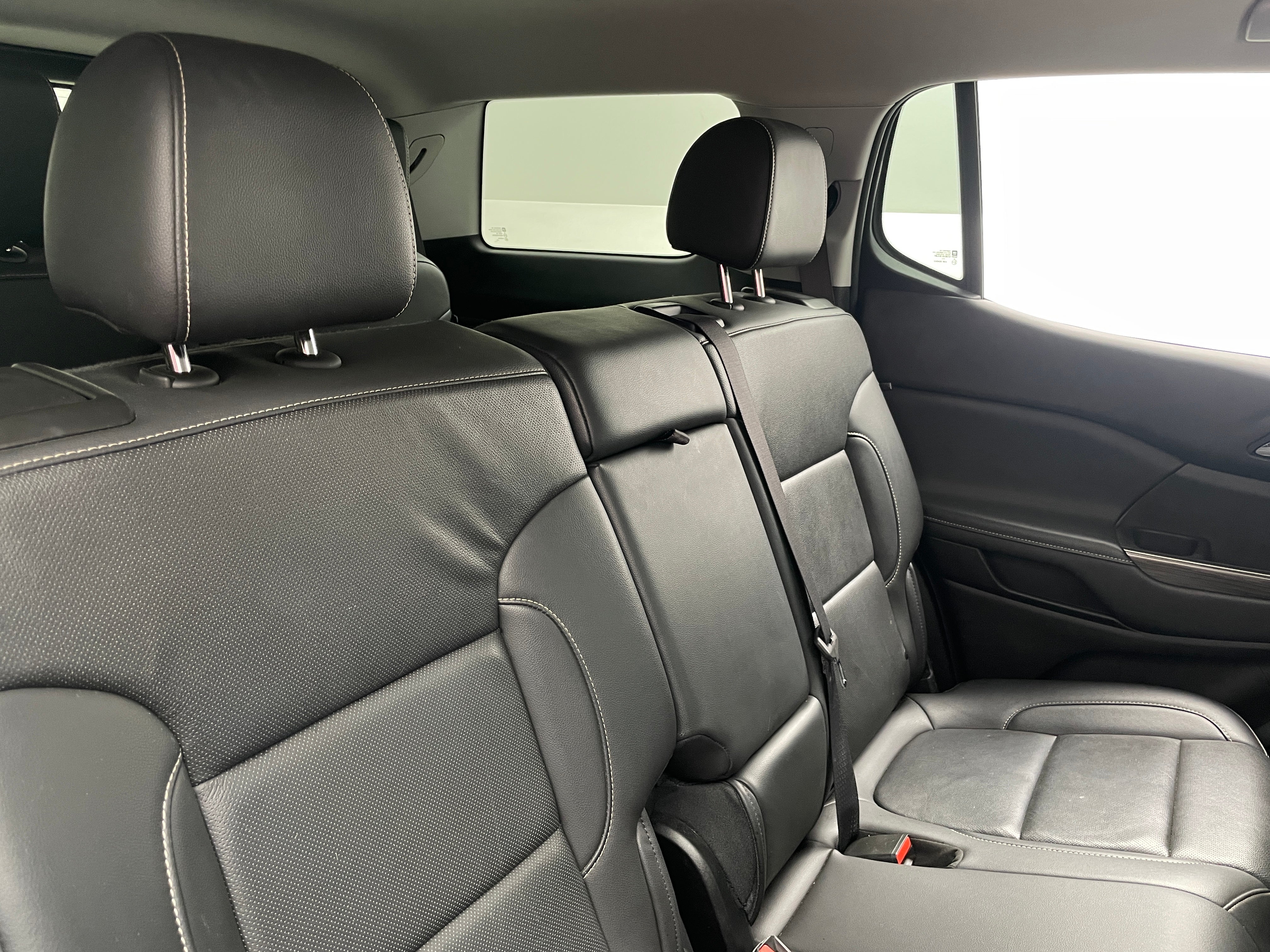 2023 GMC Acadia SLT 5