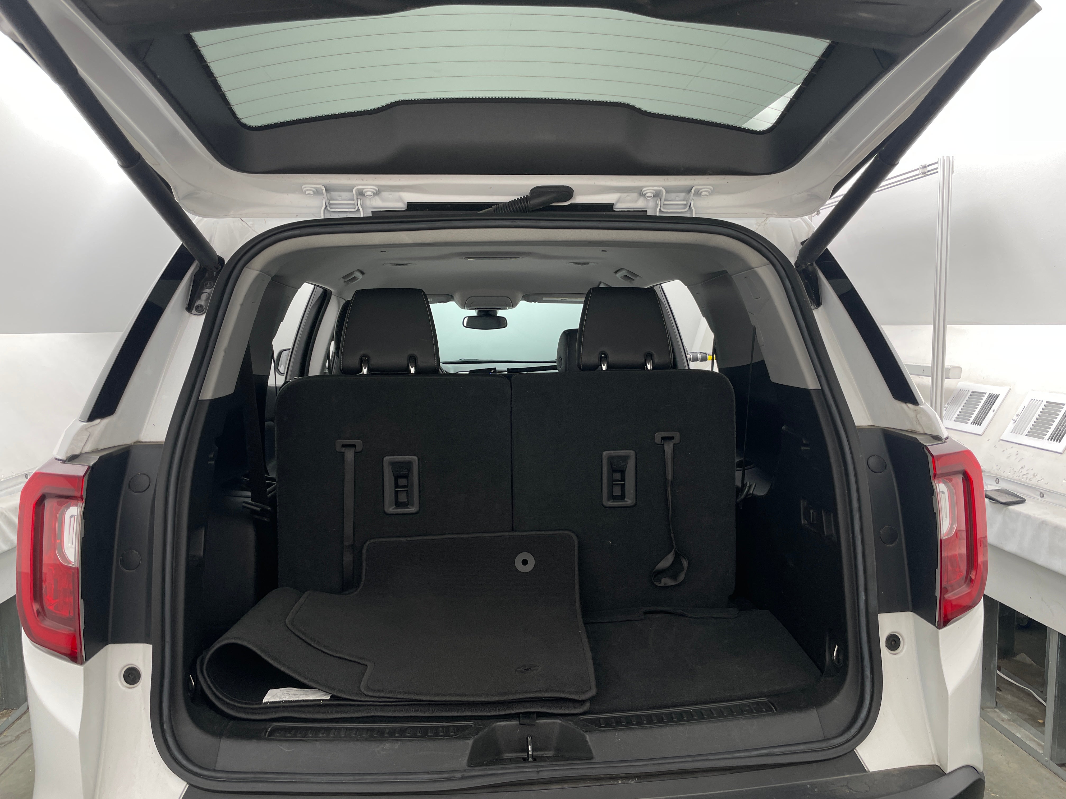 2023 GMC Acadia SLT 6