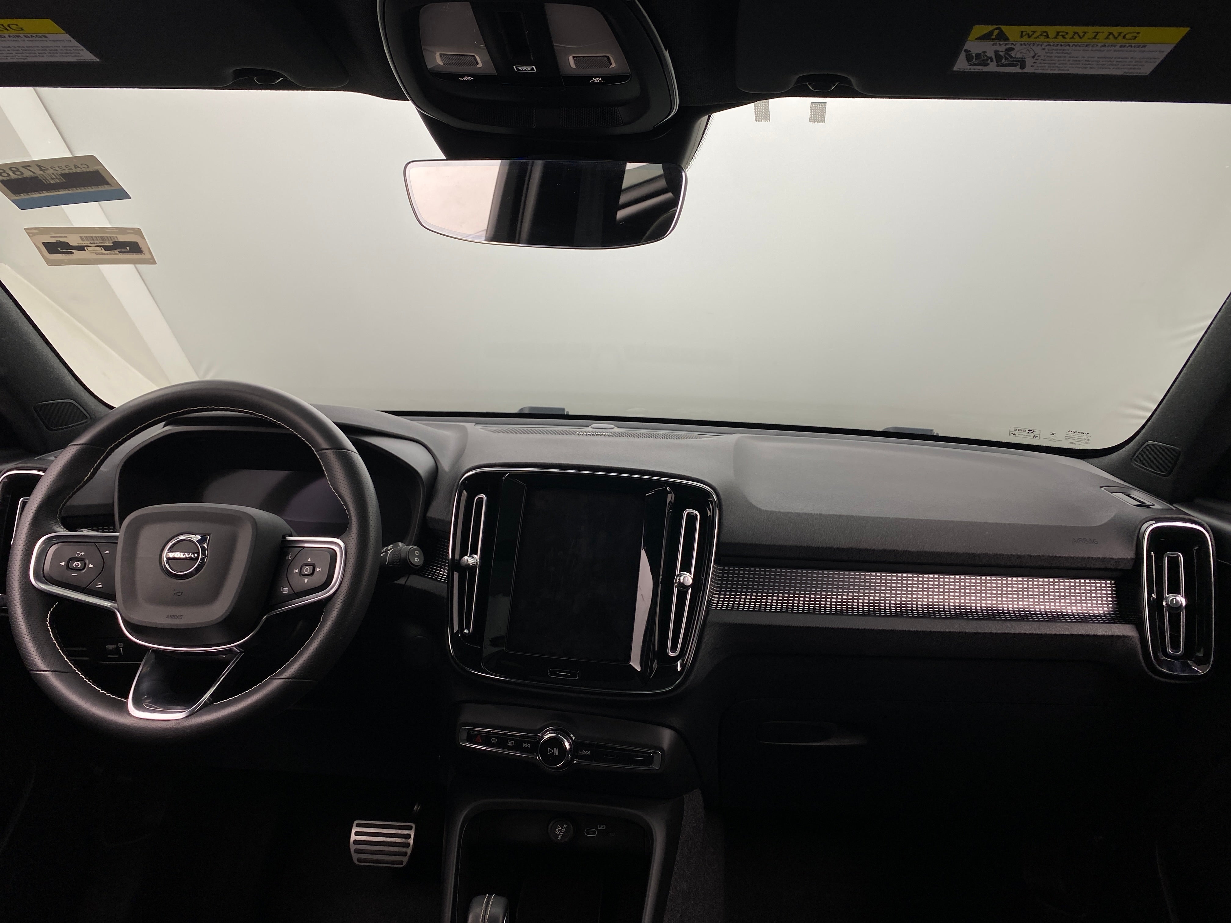 2021 Volvo XC40 Recharge Core 2