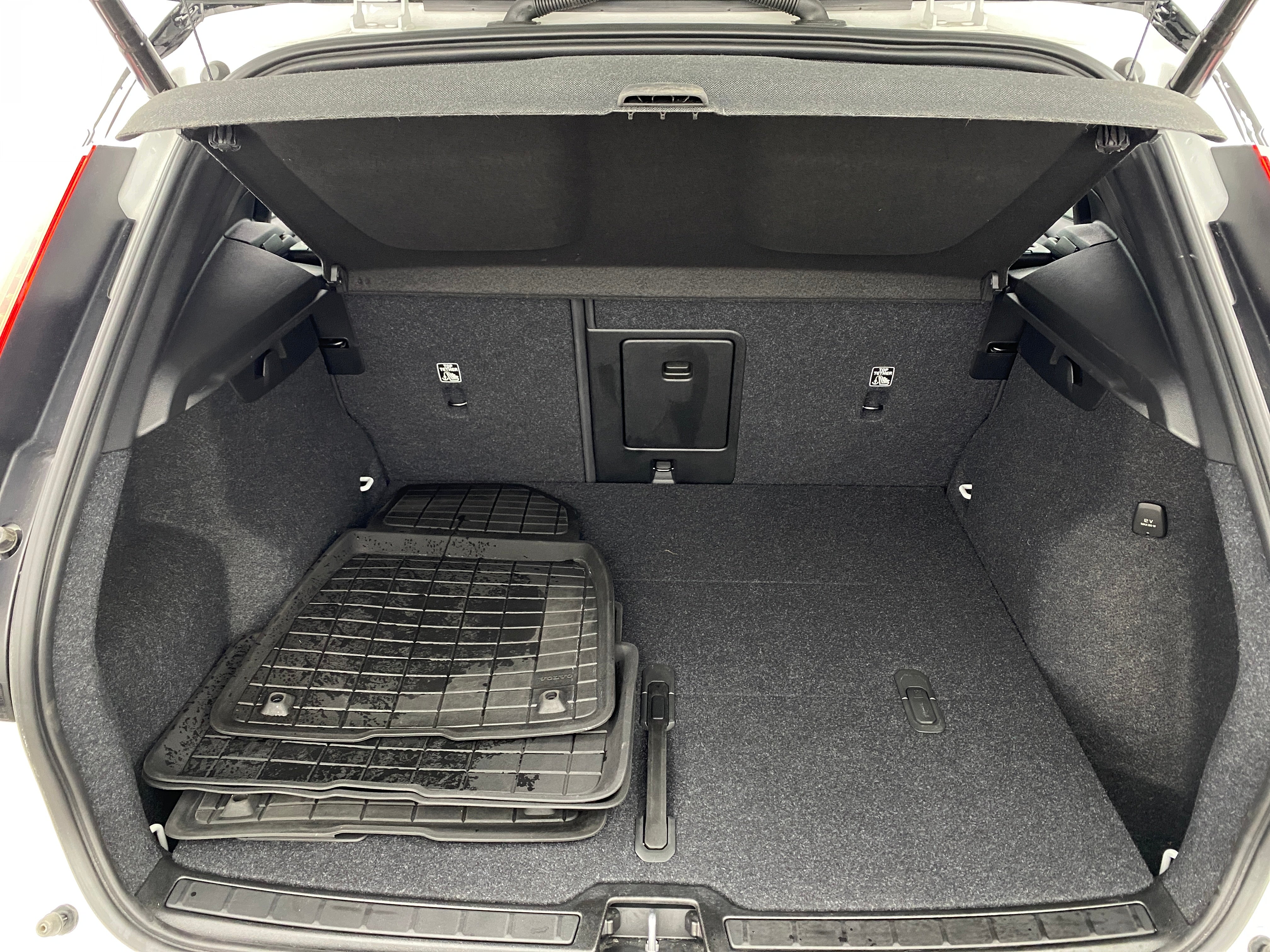 2021 Volvo XC40 Recharge Core 6