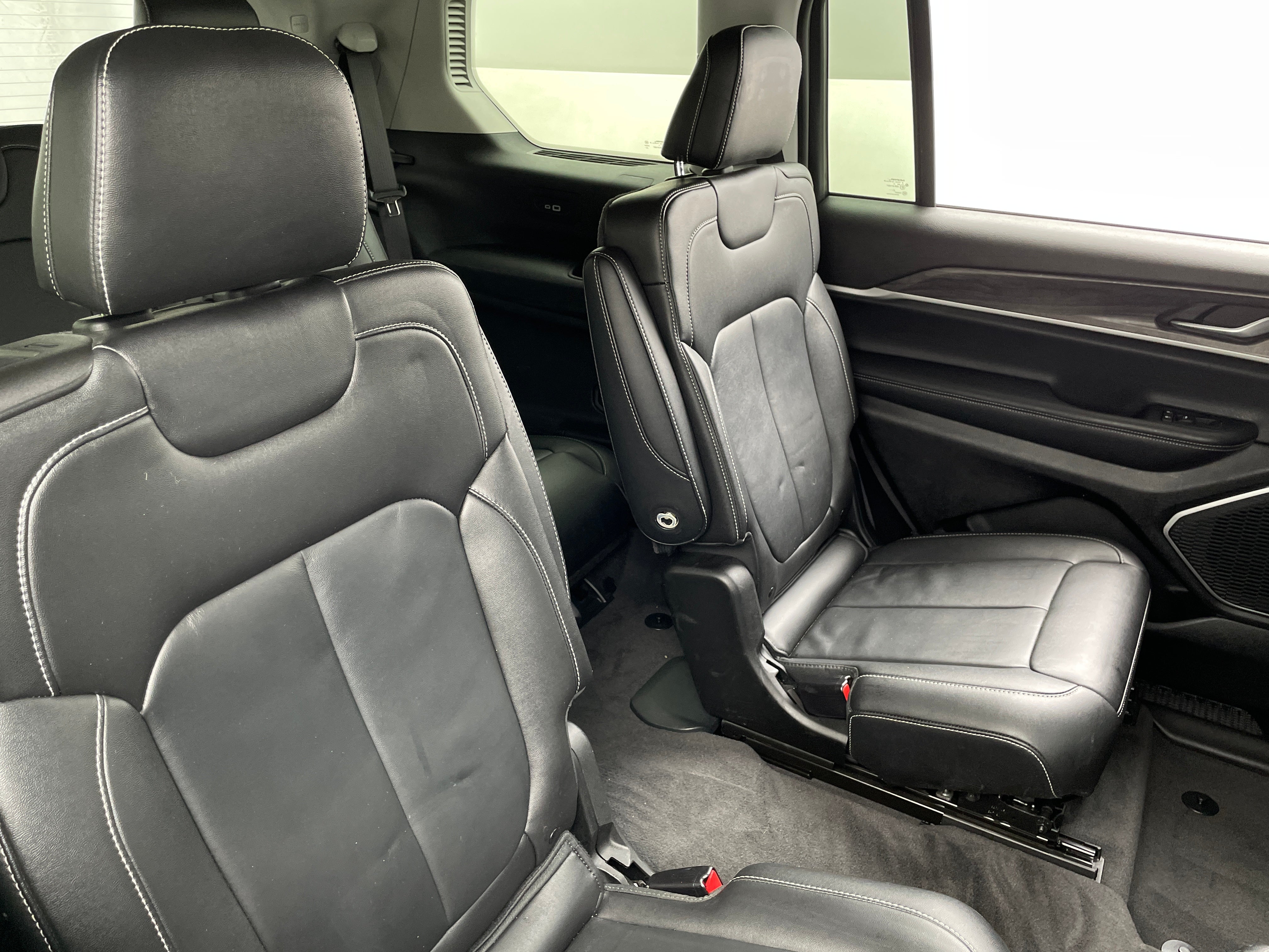 2022 Jeep Grand Cherokee L Limited Edition 5