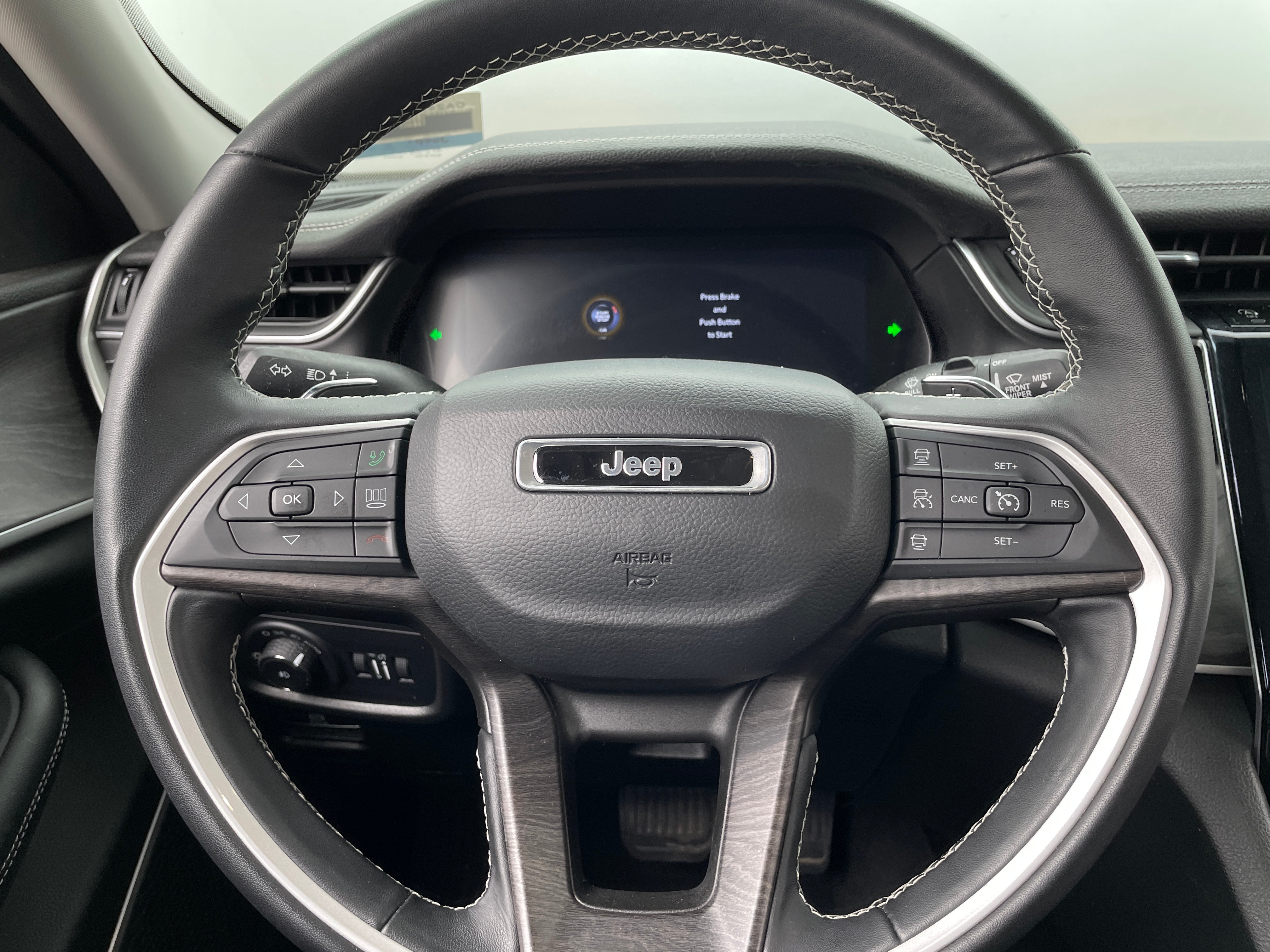 2022 Jeep Grand Cherokee L Limited Edition 4