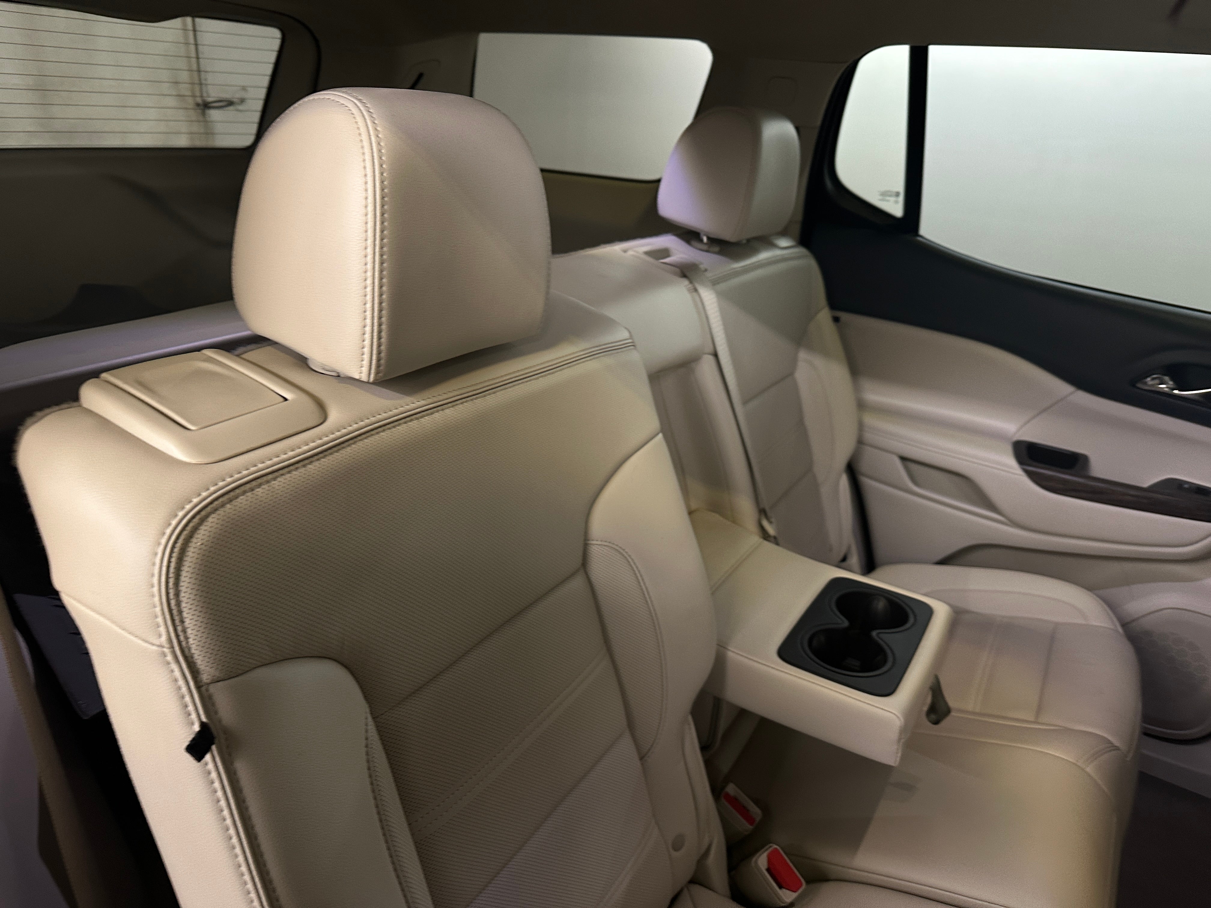 2020 GMC Acadia Denali 5