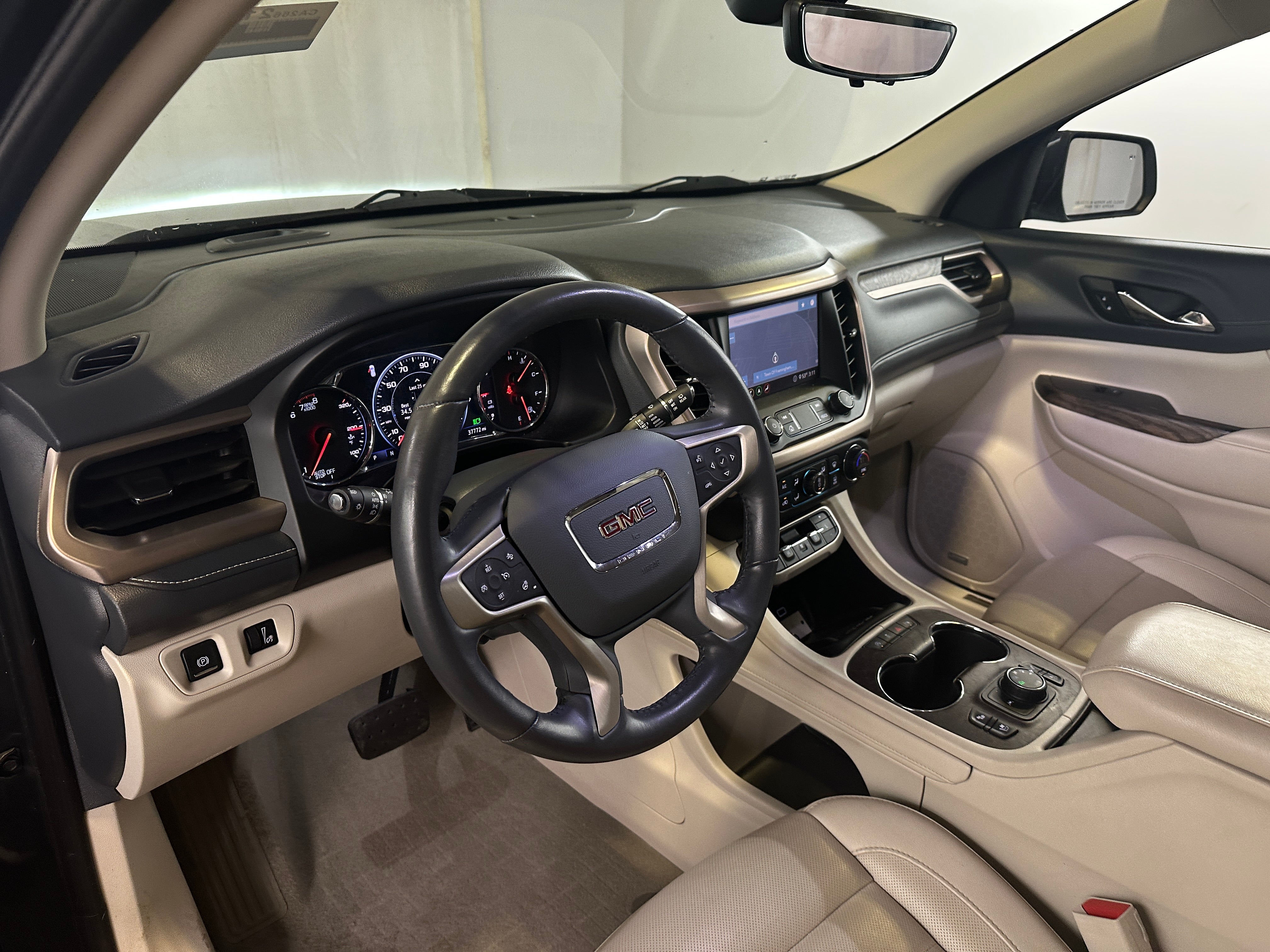 2020 GMC Acadia Denali 2