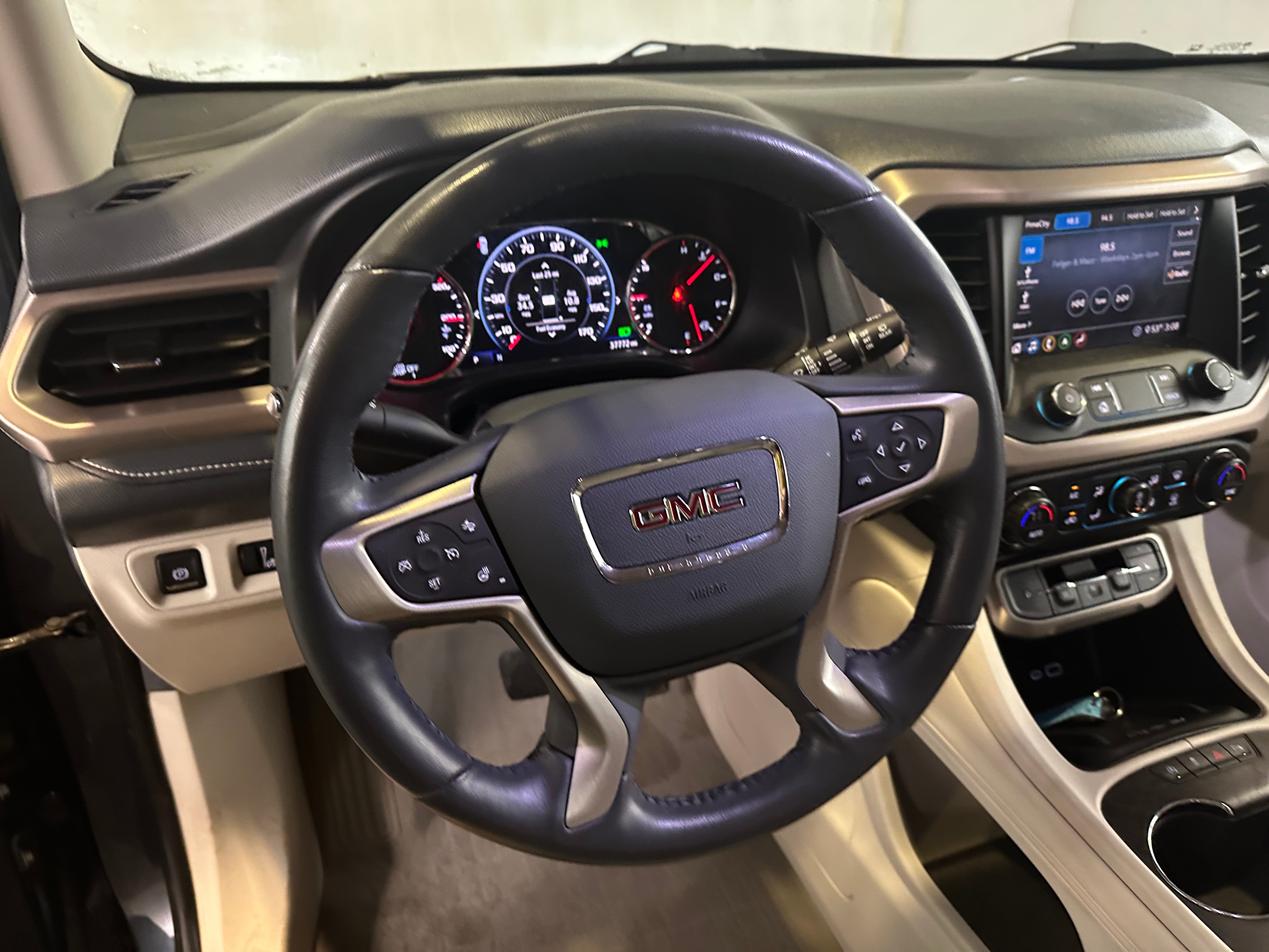 2020 GMC Acadia Denali 4
