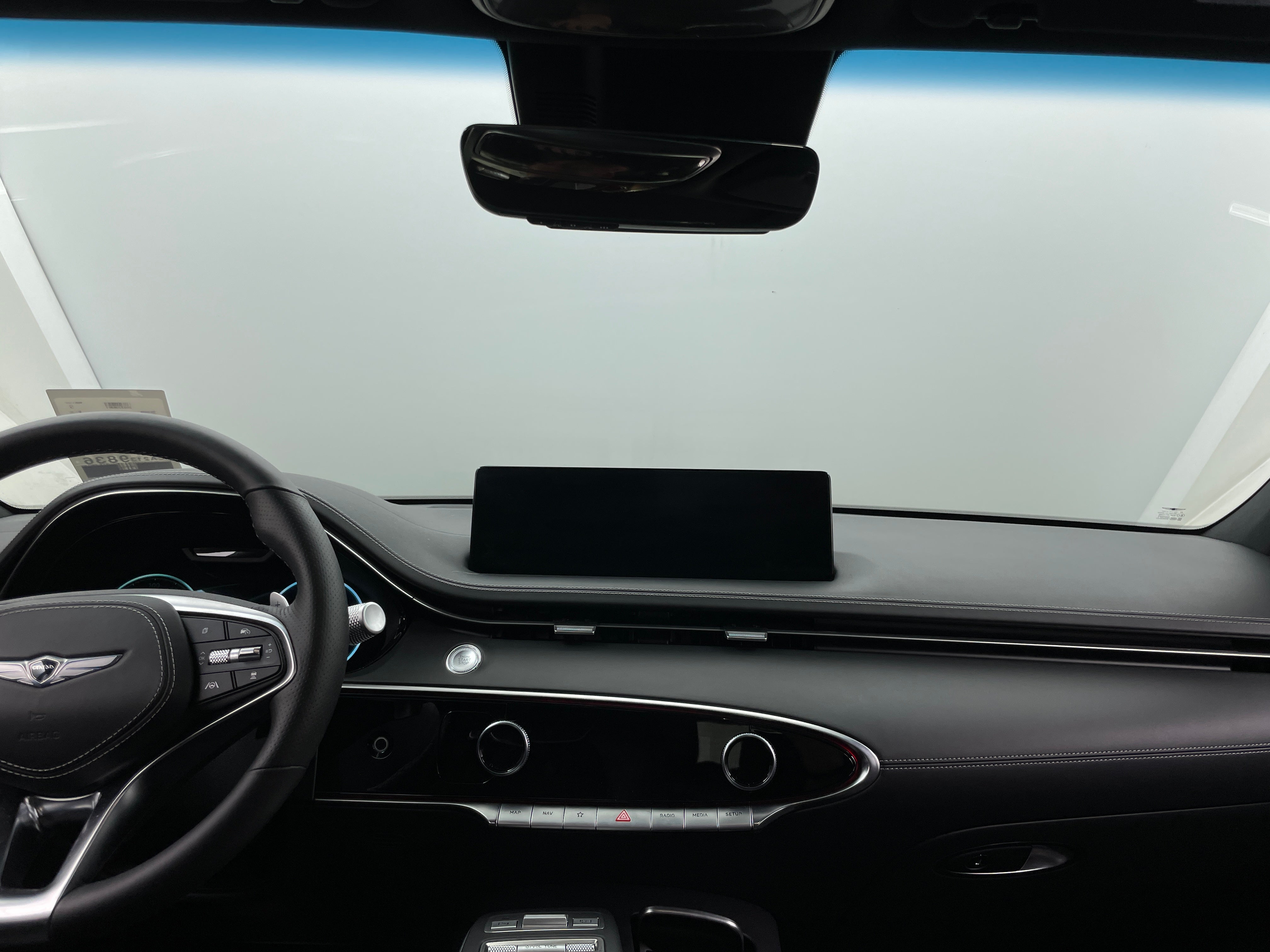 2023 Genesis GV70 Standard 2