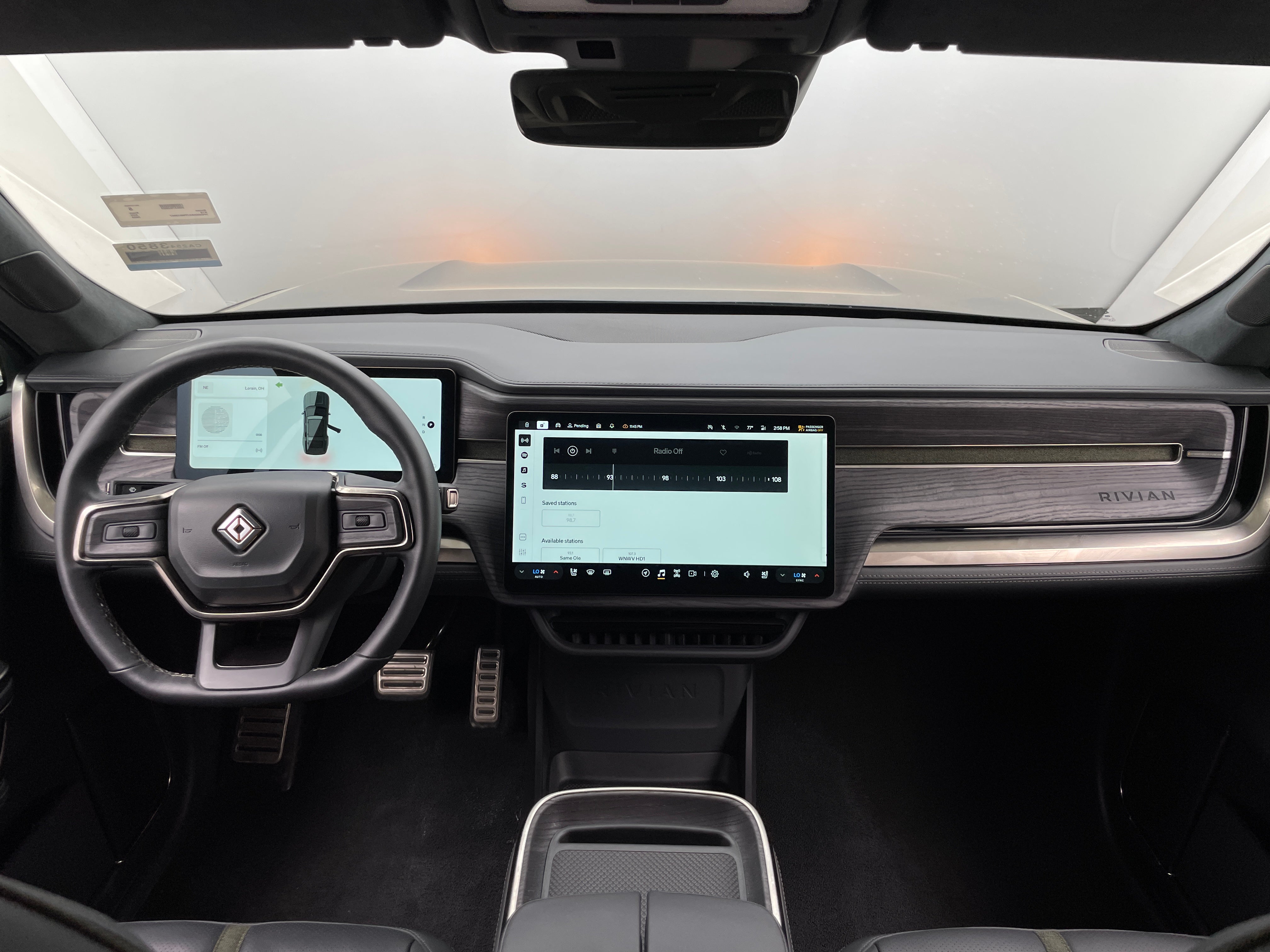 2023 Rivian R1S Adventure 2