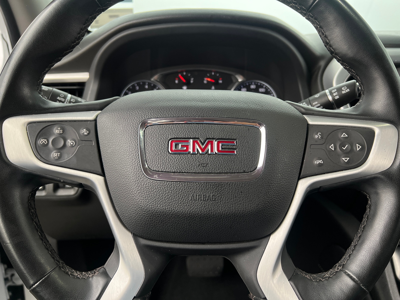 Thumbnail: 2023 GMC Acadia - 4