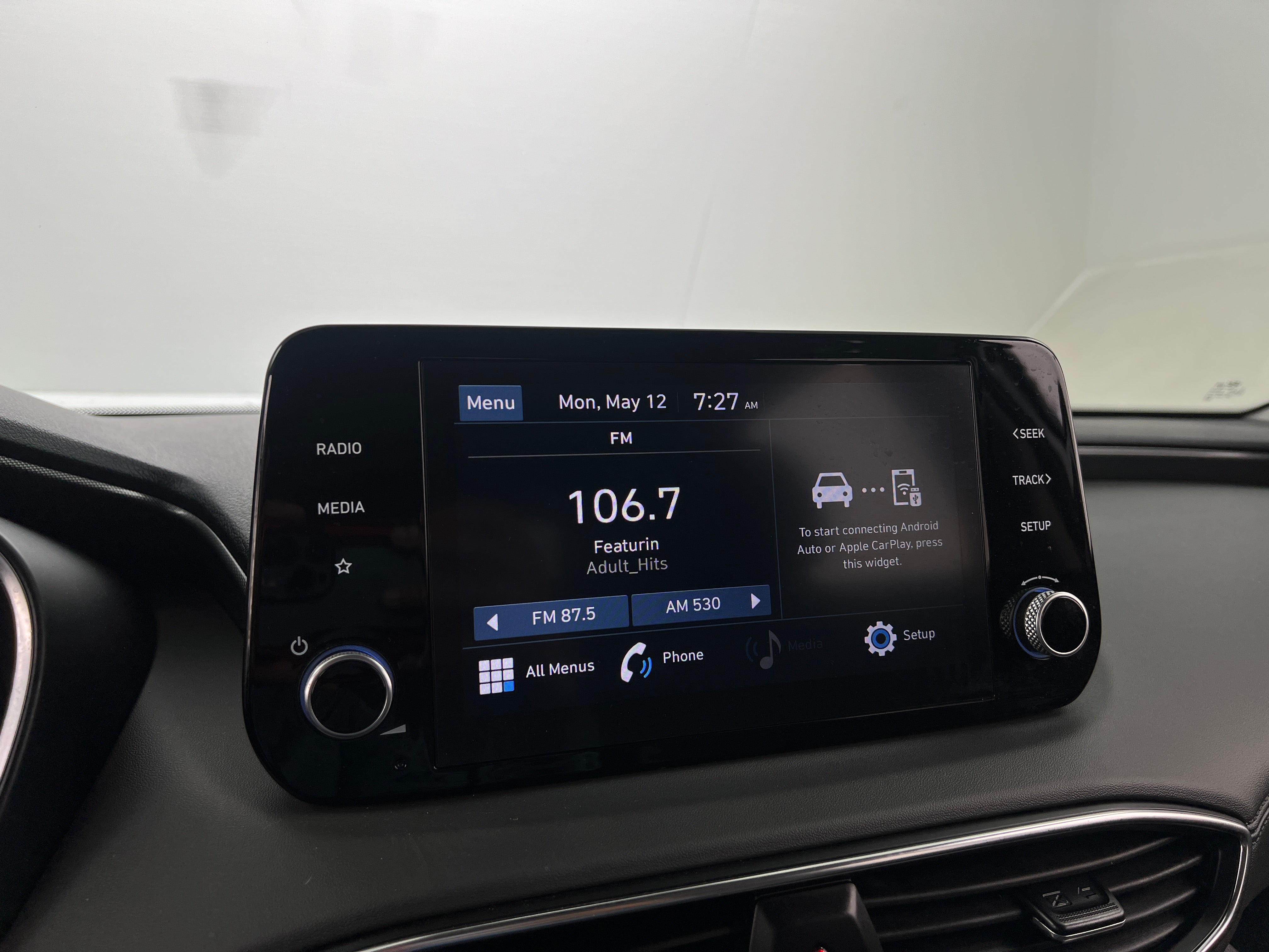2021 Hyundai Santa Fe SE 4